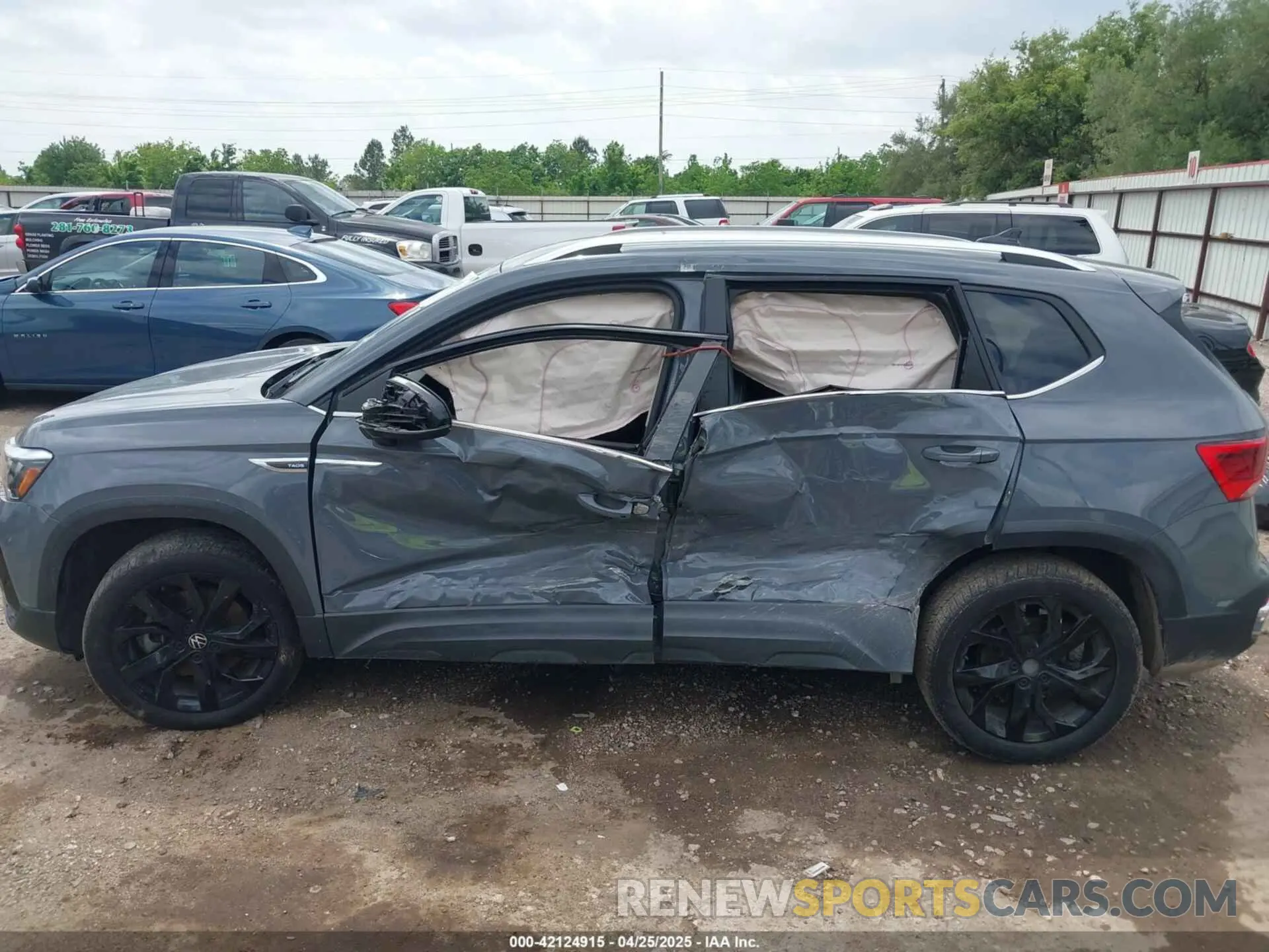 15 fotografías del automóvil dañado 3VVRX7B29NM084478 VOLKSWAGEN TAOS 2022