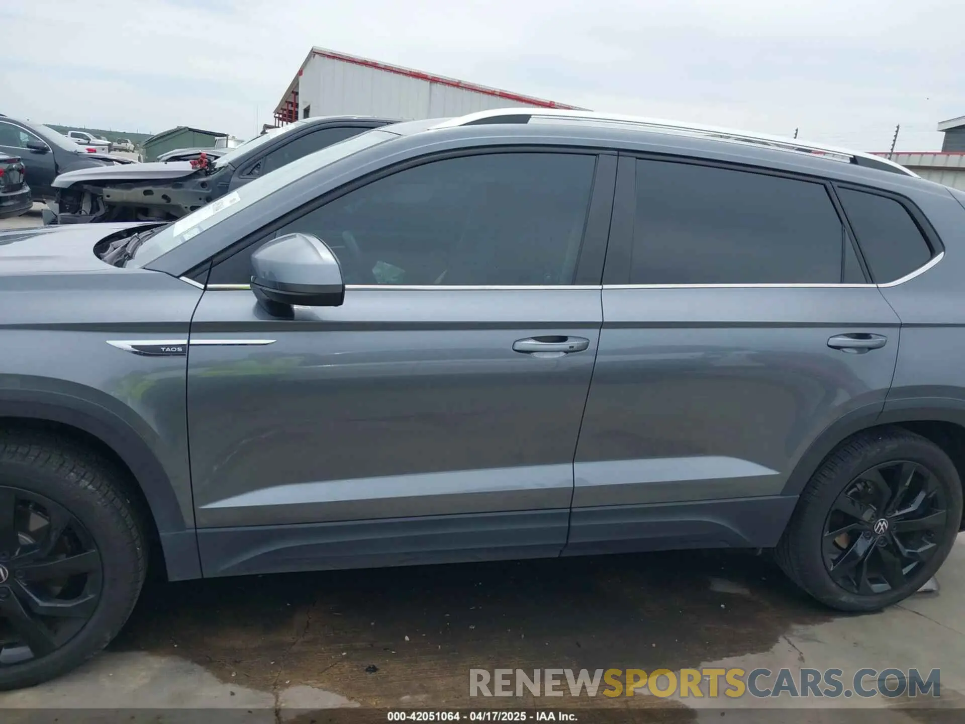 15 fotografías del automóvil dañado 3VVSX7B2XNM062037 VOLKSWAGEN TAOS 2022