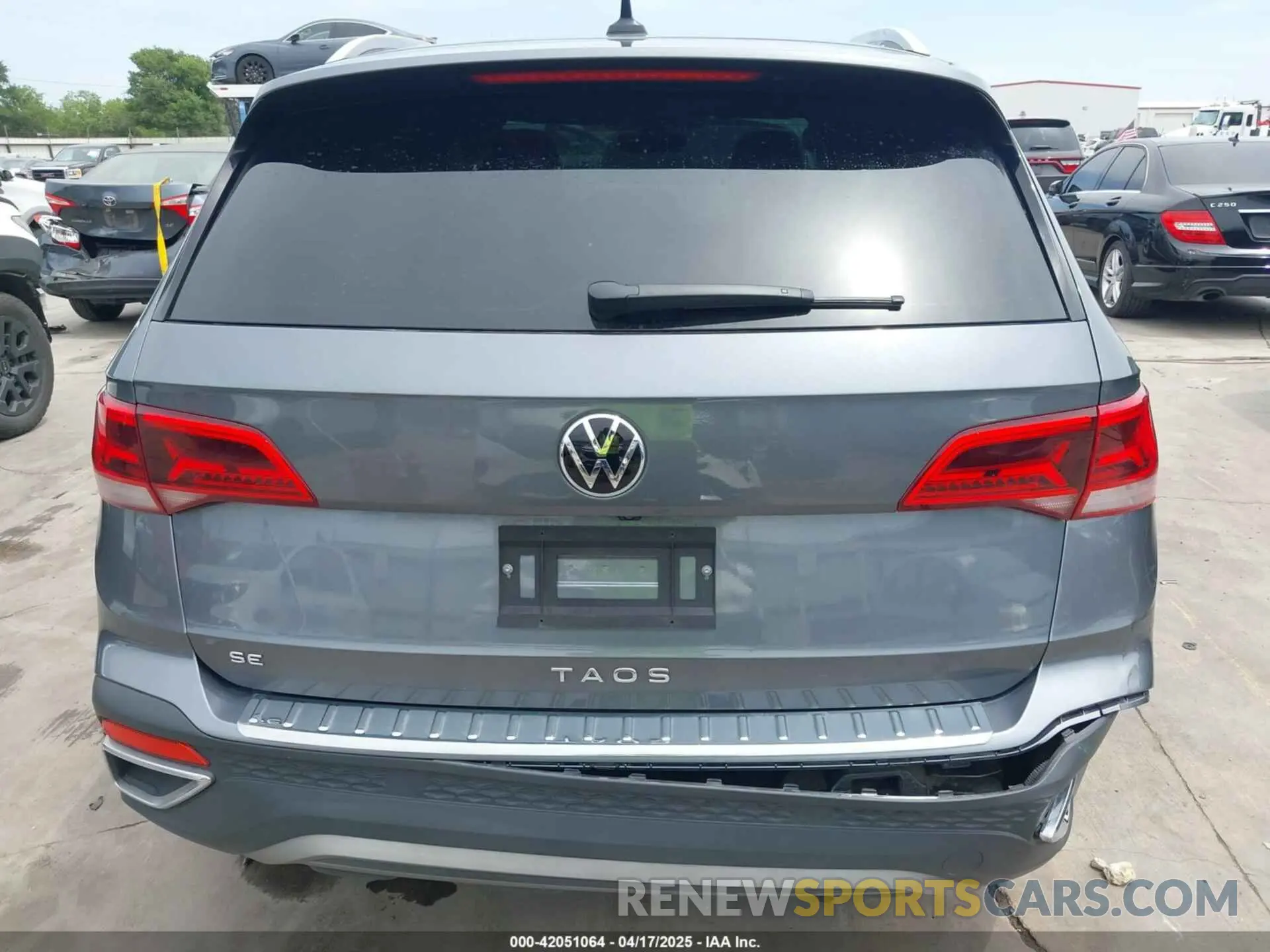 17 fotografías del automóvil dañado 3VVSX7B2XNM062037 VOLKSWAGEN TAOS 2022