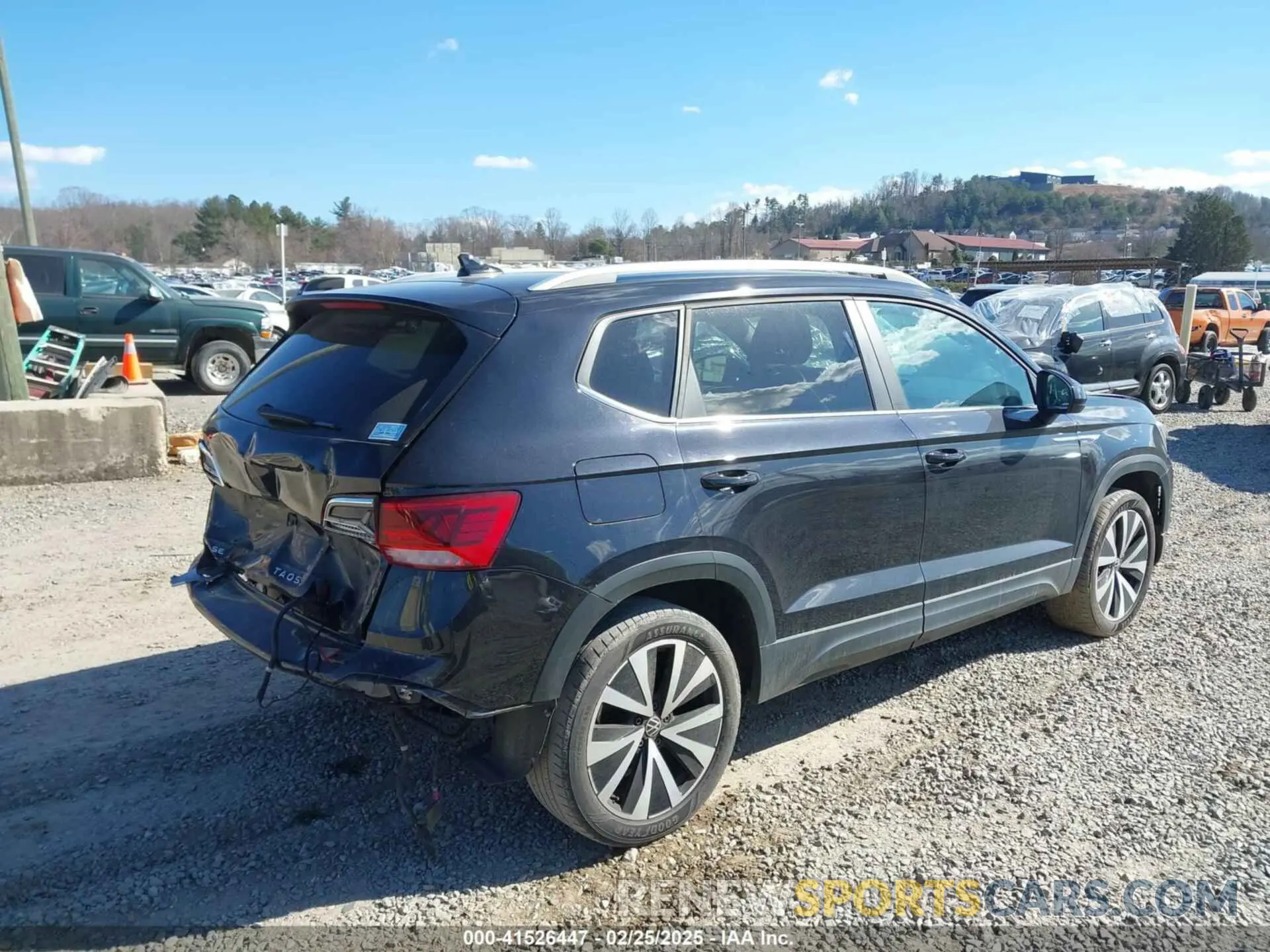 4 fotografías del automóvil dañado 3VVTX7B21NM012051 VOLKSWAGEN TAOS 2022