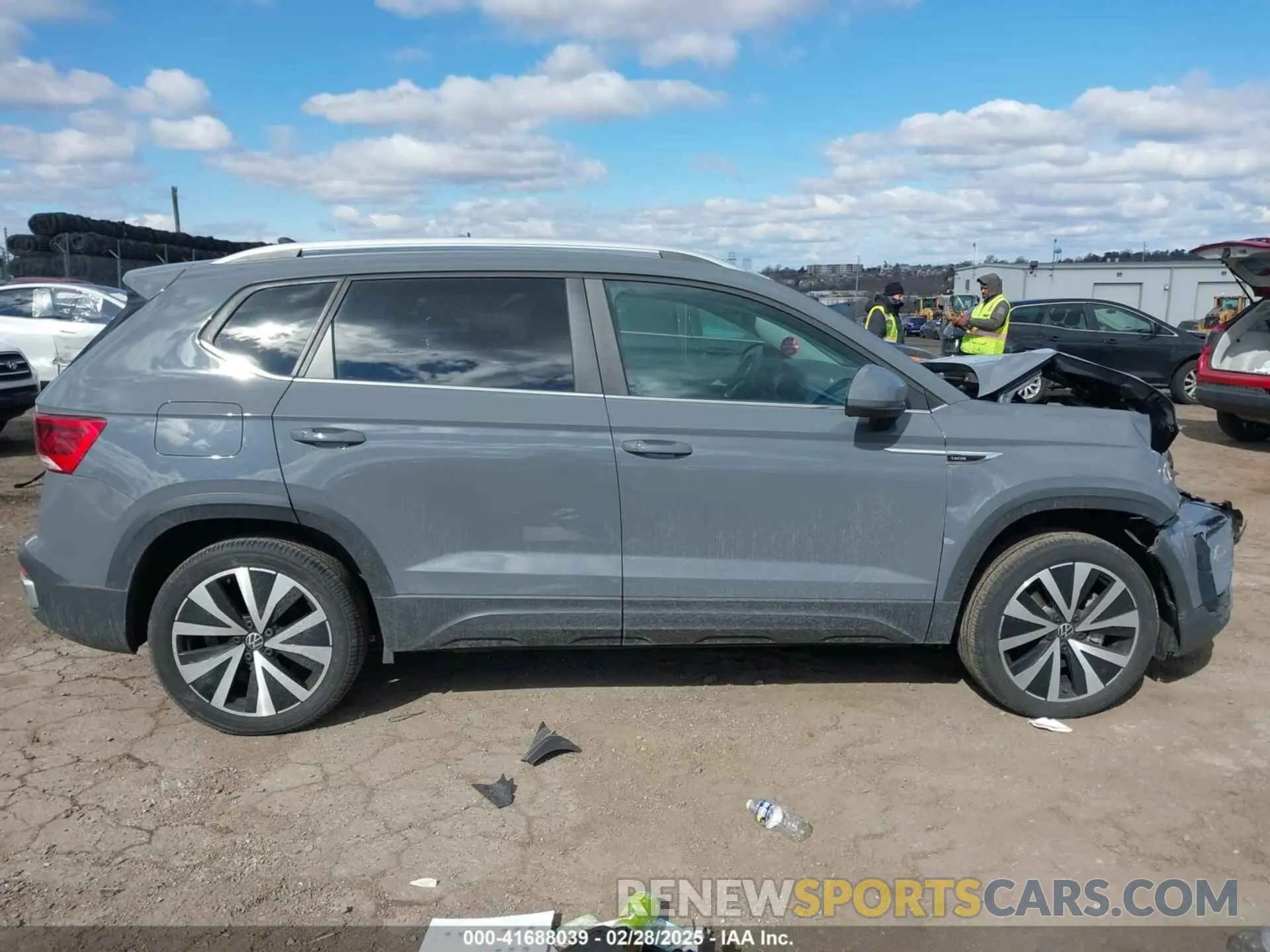 13 fotografías del automóvil dañado 3VVTX7B23NM096969 VOLKSWAGEN TAOS 2022