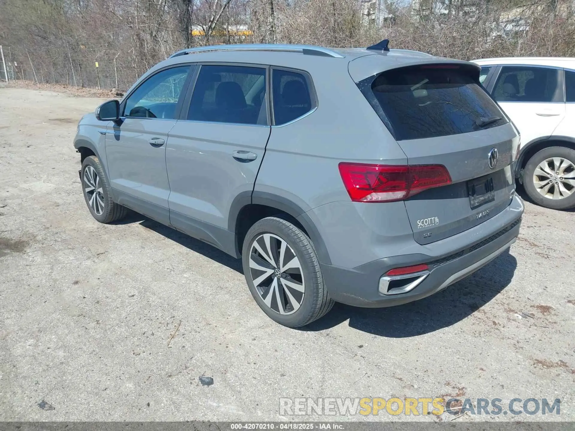 3 fotografías del automóvil dañado 3VVWX7B26NM021440 VOLKSWAGEN TAOS 2022