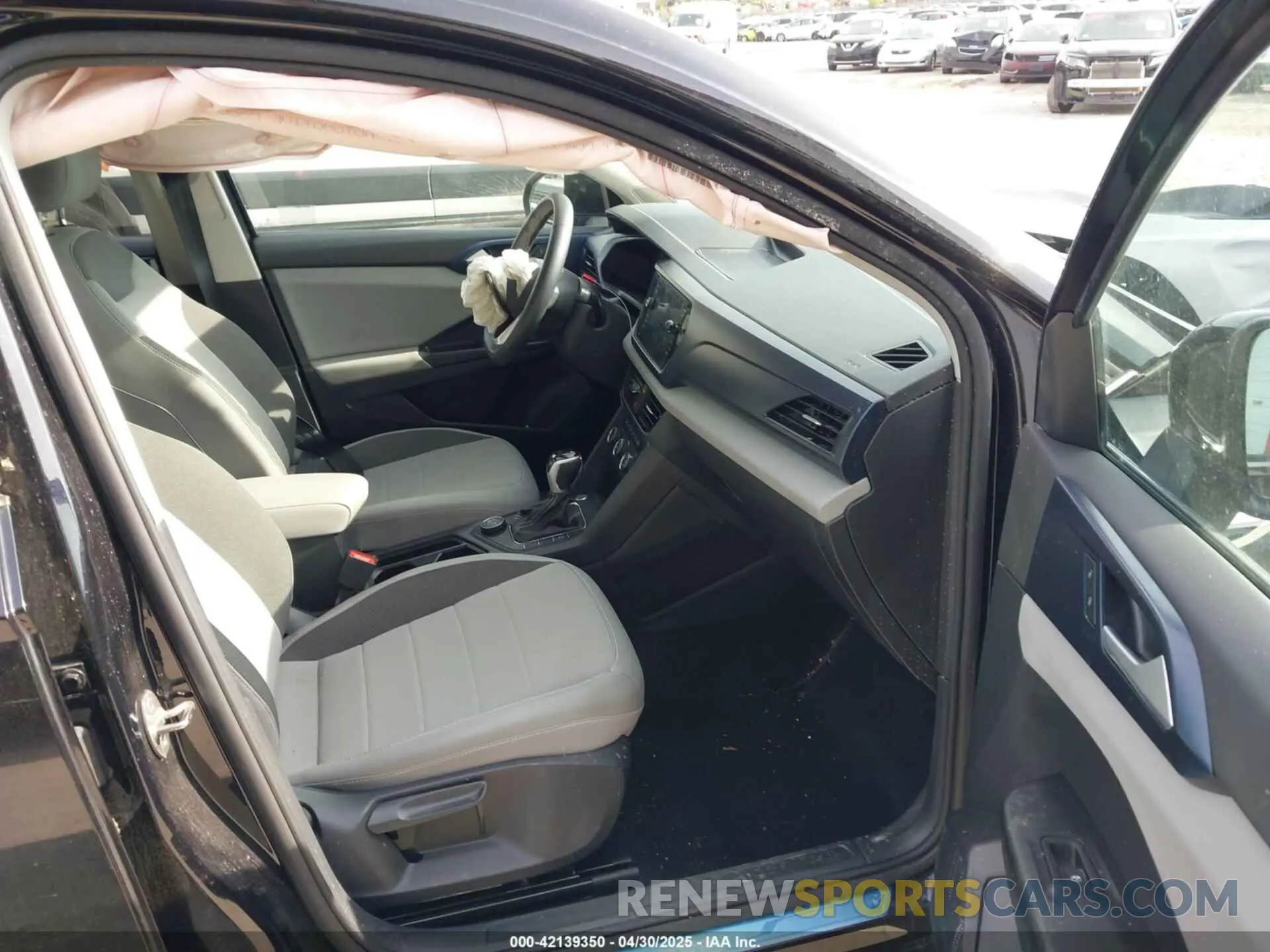 5 fotografías del automóvil dañado 3VVWX7B29NM066758 VOLKSWAGEN TAOS 2022
