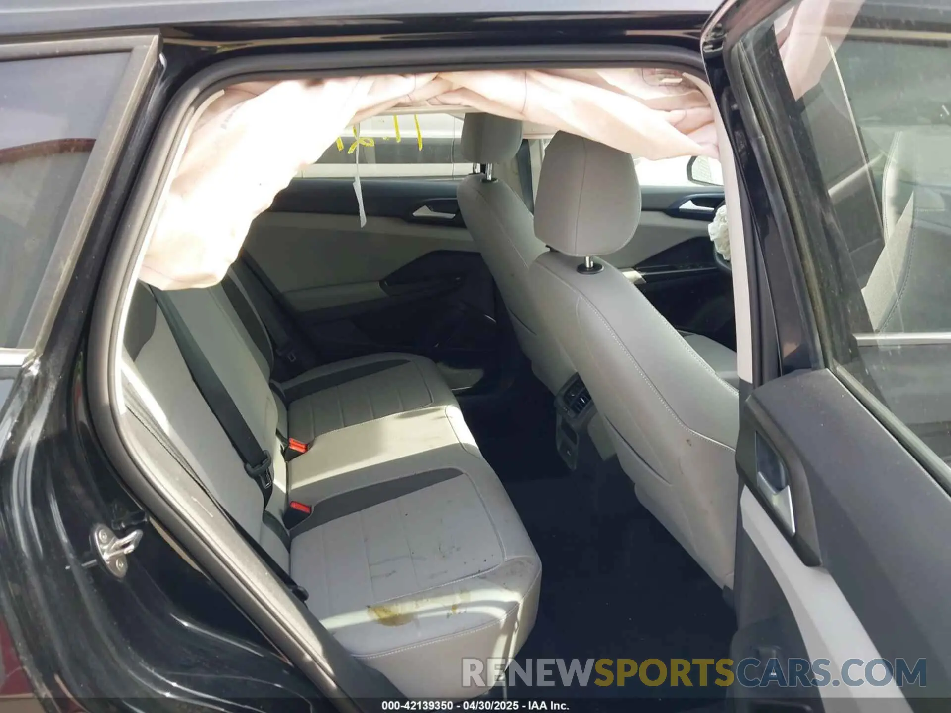 8 fotografías del automóvil dañado 3VVWX7B29NM066758 VOLKSWAGEN TAOS 2022