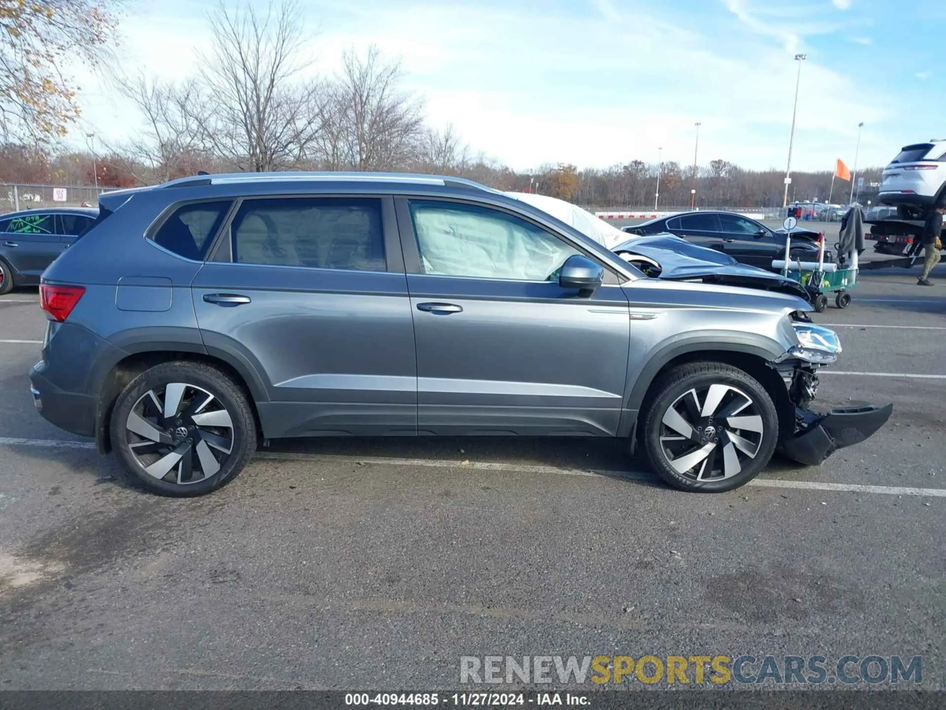 13 fotografías del automóvil dañado 3VV4X7B23PM360604 VOLKSWAGEN TAOS 2023