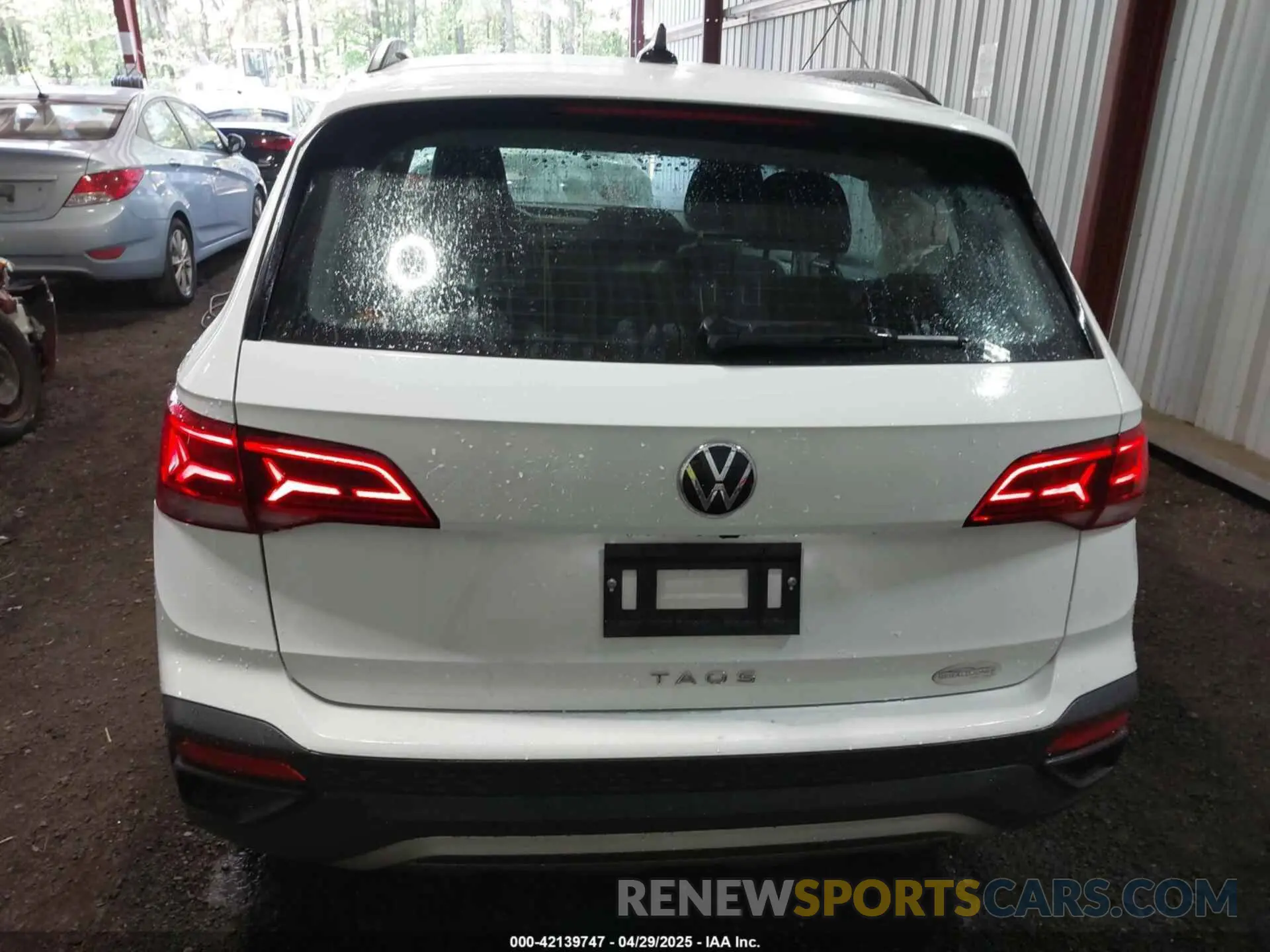 16 fotografías del automóvil dañado 3VVCX7B22PM307548 VOLKSWAGEN TAOS 2023