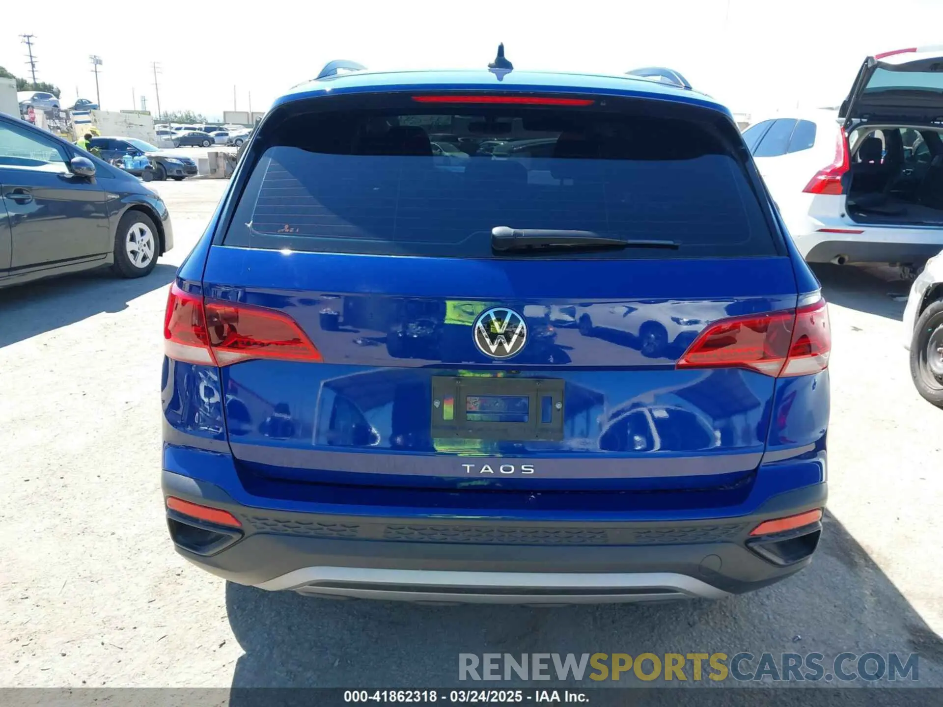 16 fotografías del automóvil dañado 3VVCX7B22PM337388 VOLKSWAGEN TAOS 2023