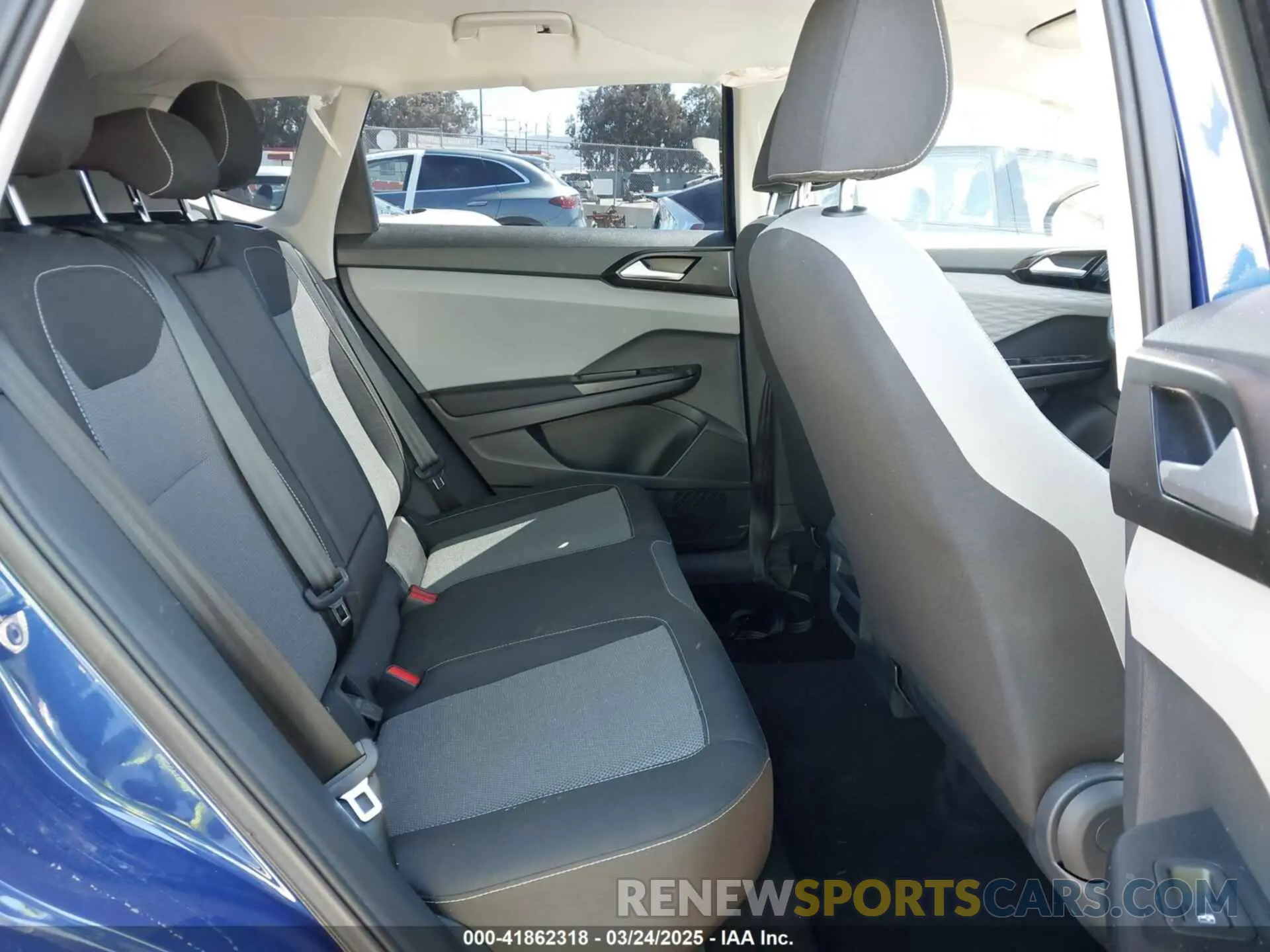 8 fotografías del automóvil dañado 3VVCX7B22PM337388 VOLKSWAGEN TAOS 2023