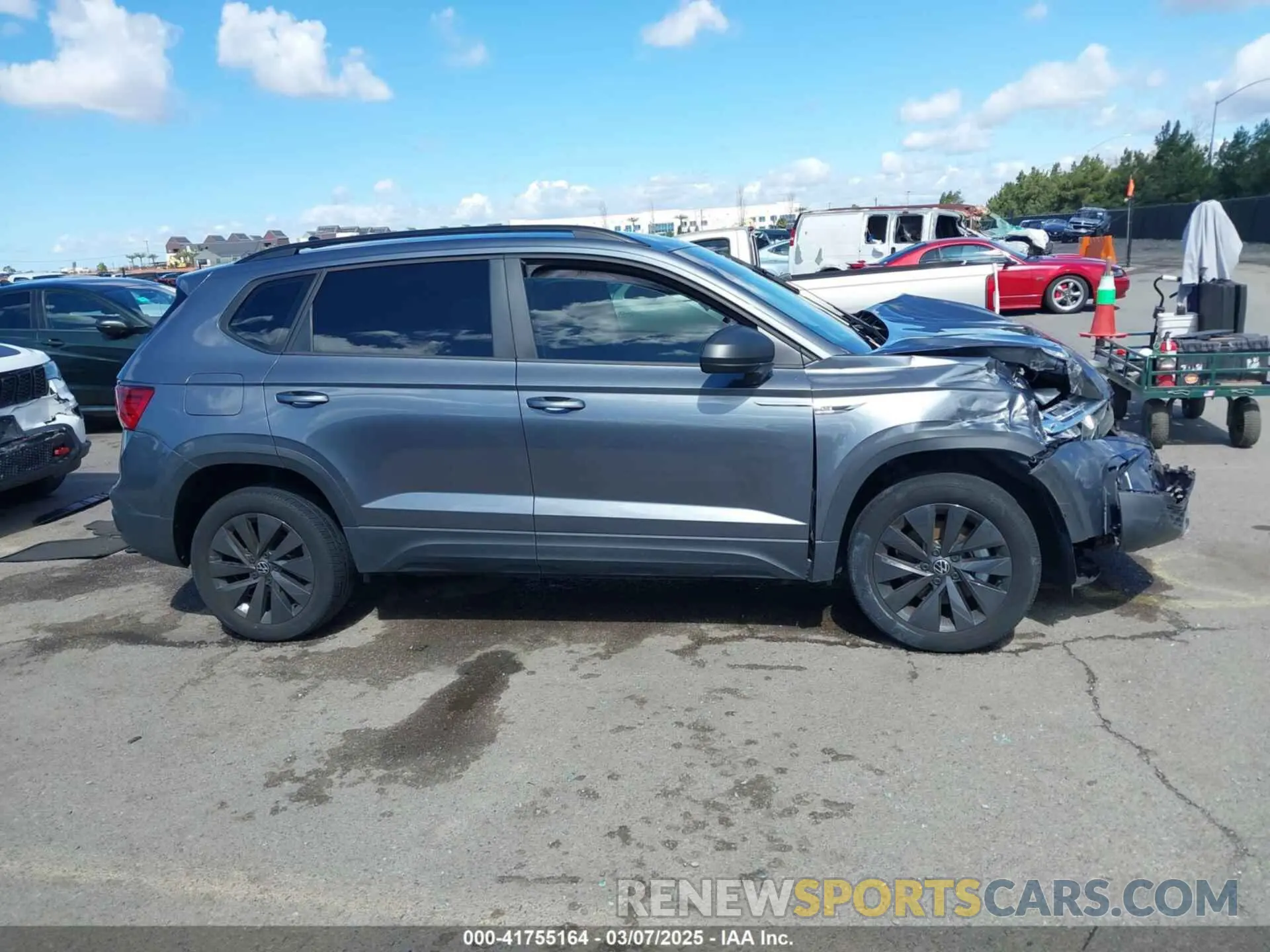 14 fotografías del automóvil dañado 3VVDX7B21PM329688 VOLKSWAGEN TAOS 2023