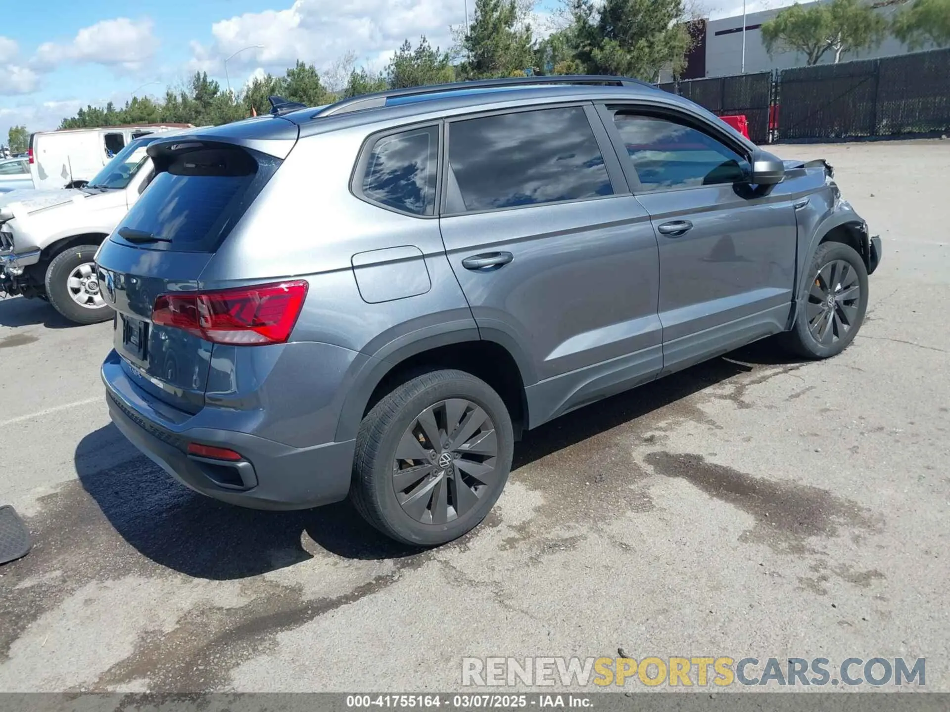 4 fotografías del automóvil dañado 3VVDX7B21PM329688 VOLKSWAGEN TAOS 2023