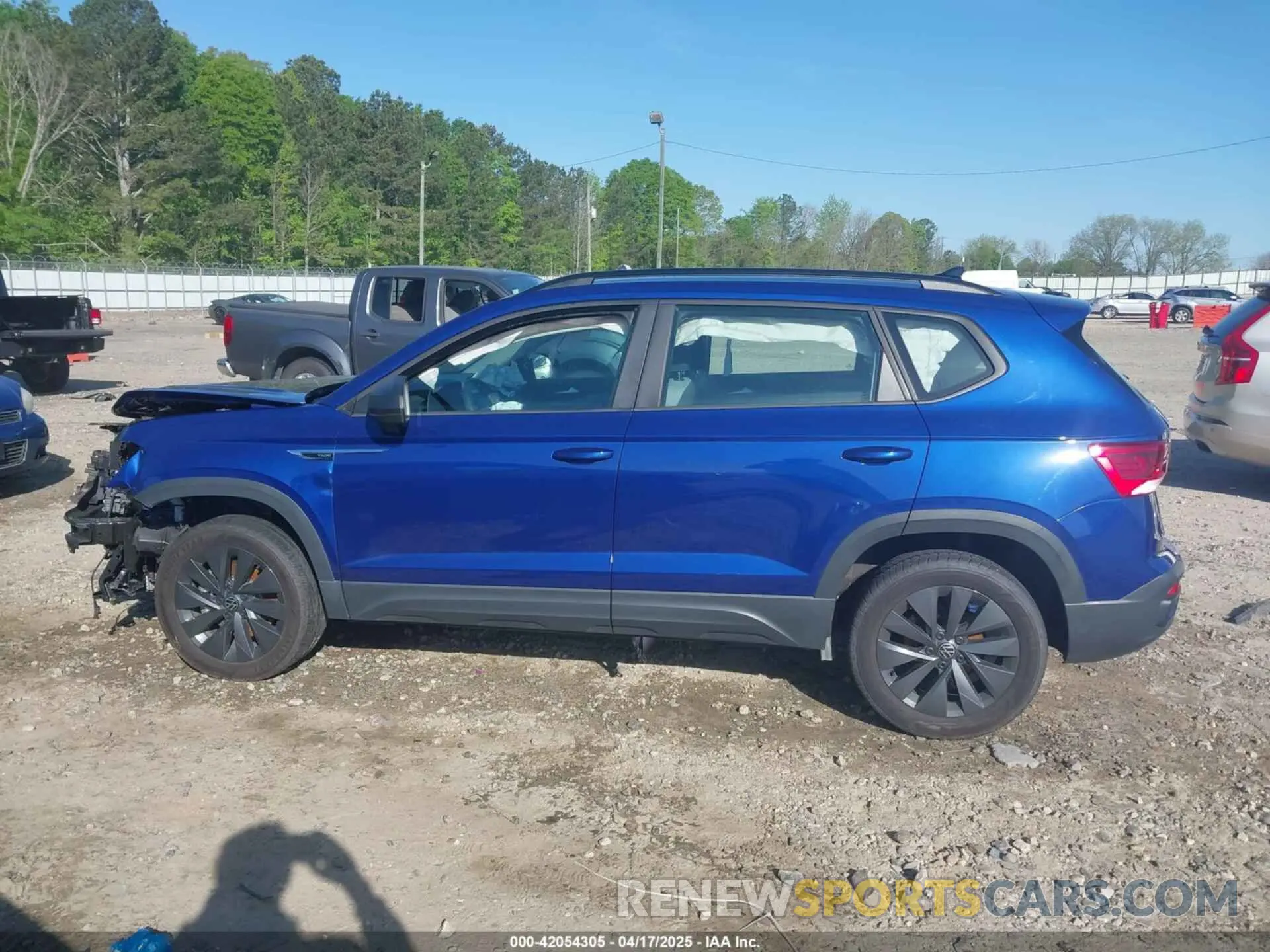 13 fotografías del automóvil dañado 3VVDX7B22PM360139 VOLKSWAGEN TAOS 2023