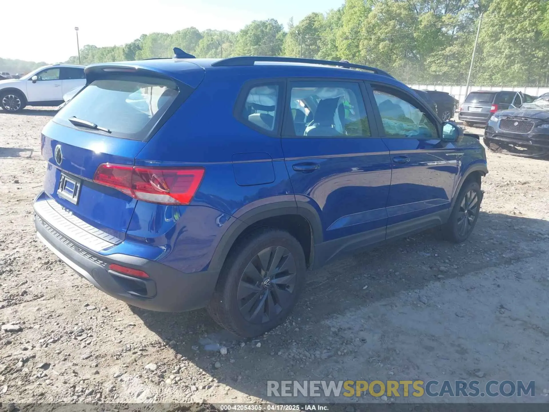 4 fotografías del automóvil dañado 3VVDX7B22PM360139 VOLKSWAGEN TAOS 2023