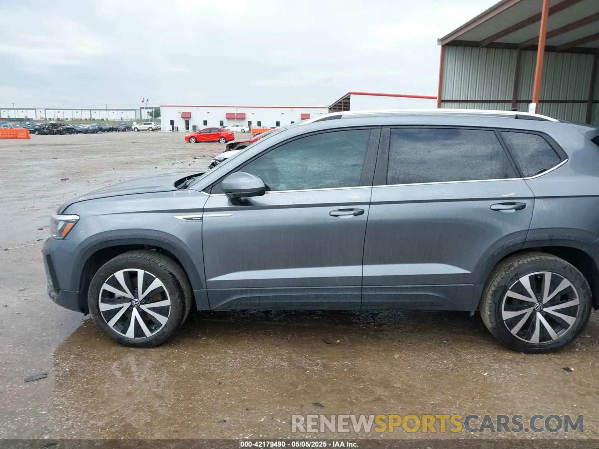 14 fotografías del automóvil dañado 3VVEX7B21PM344647 VOLKSWAGEN TAOS 2023