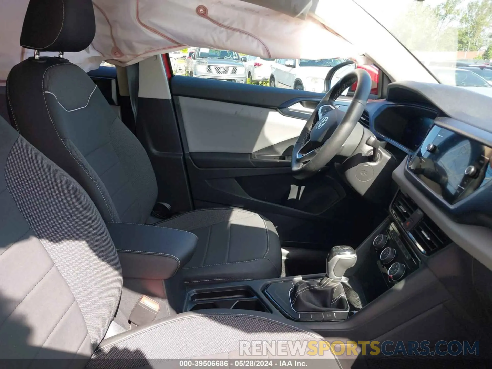 5 fotografías del automóvil dañado 3VVEX7B22PM371551 VOLKSWAGEN TAOS 2023