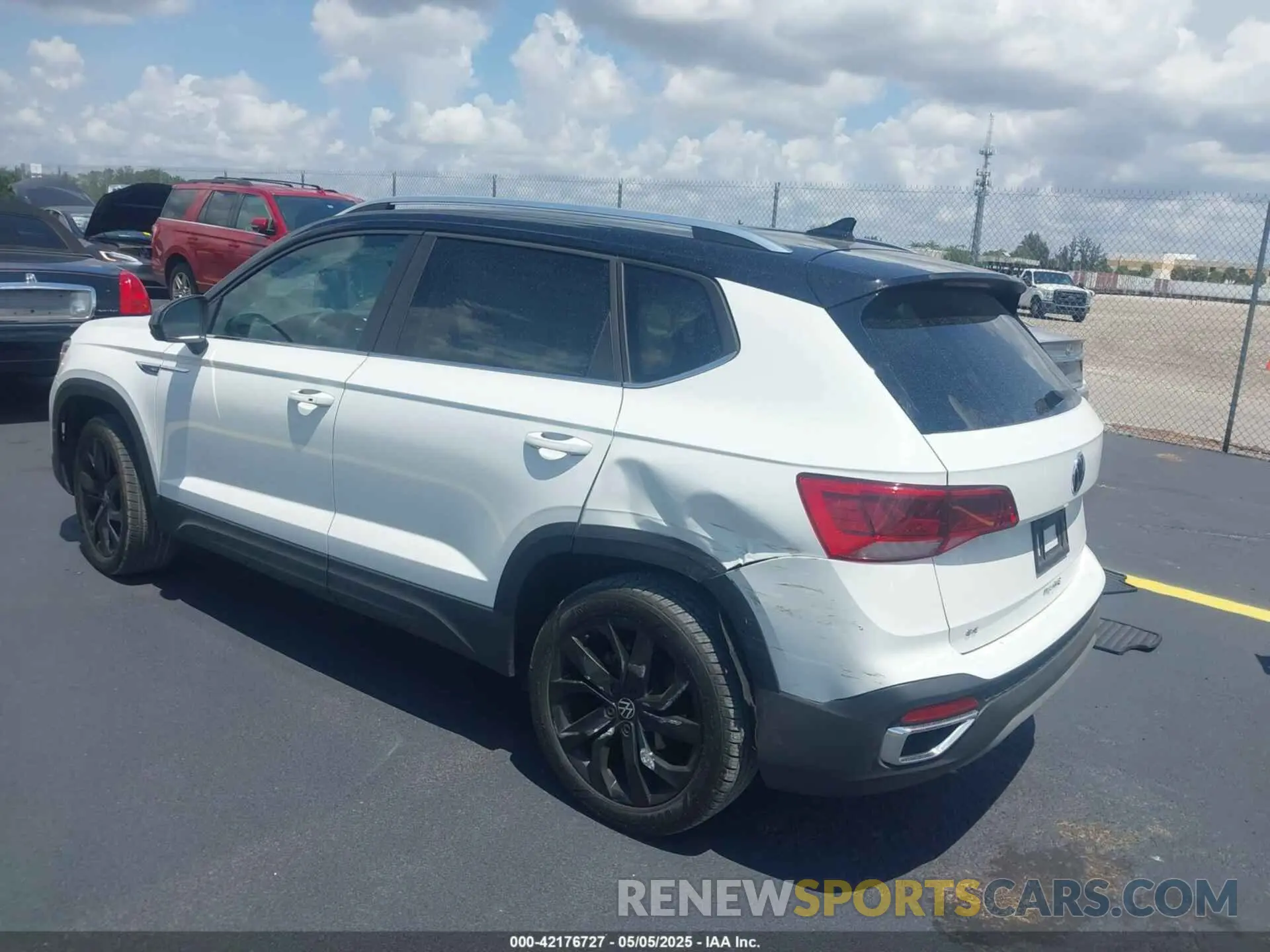3 fotografías del automóvil dañado 3VVEX7B23PM361966 VOLKSWAGEN TAOS 2023