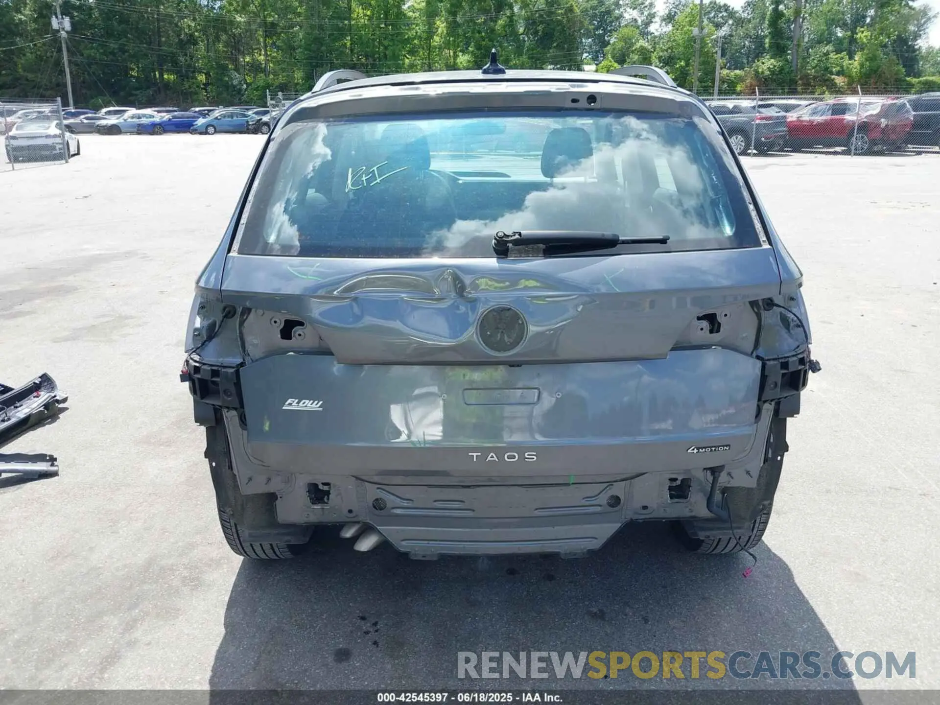 17 fotografías del automóvil dañado 3VVMX7B24PM356965 VOLKSWAGEN TAOS 2023