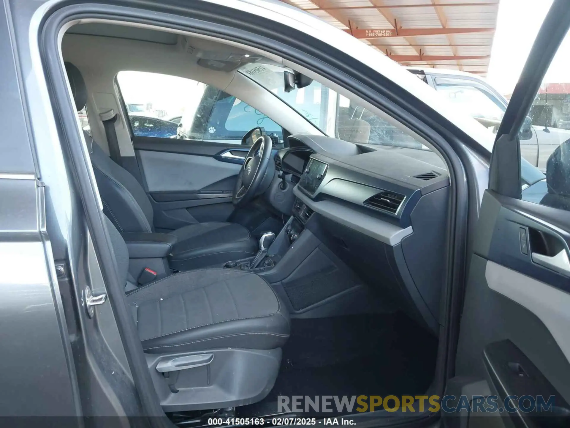 5 fotografías del automóvil dañado 3VVNX7B22PM329543 VOLKSWAGEN TAOS 2023