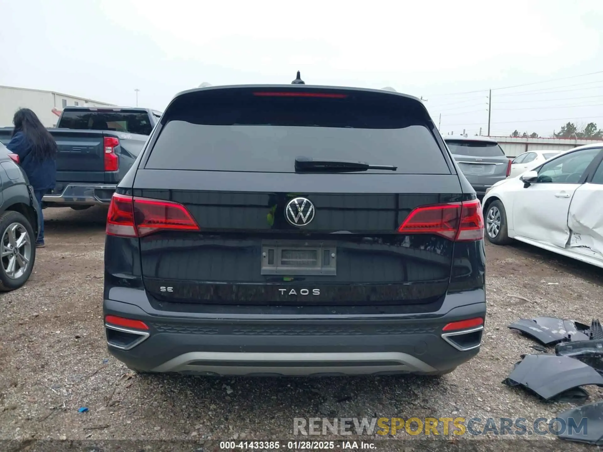 17 fotografías del automóvil dañado 3VVSX7B24PM343530 VOLKSWAGEN TAOS 2023