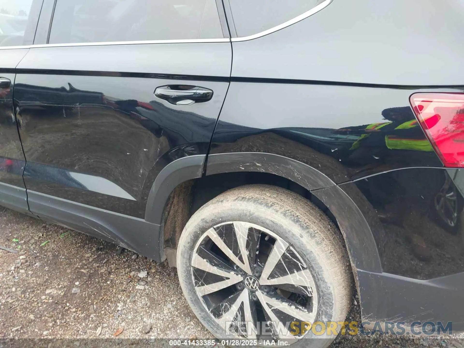 19 fotografías del automóvil dañado 3VVSX7B24PM343530 VOLKSWAGEN TAOS 2023