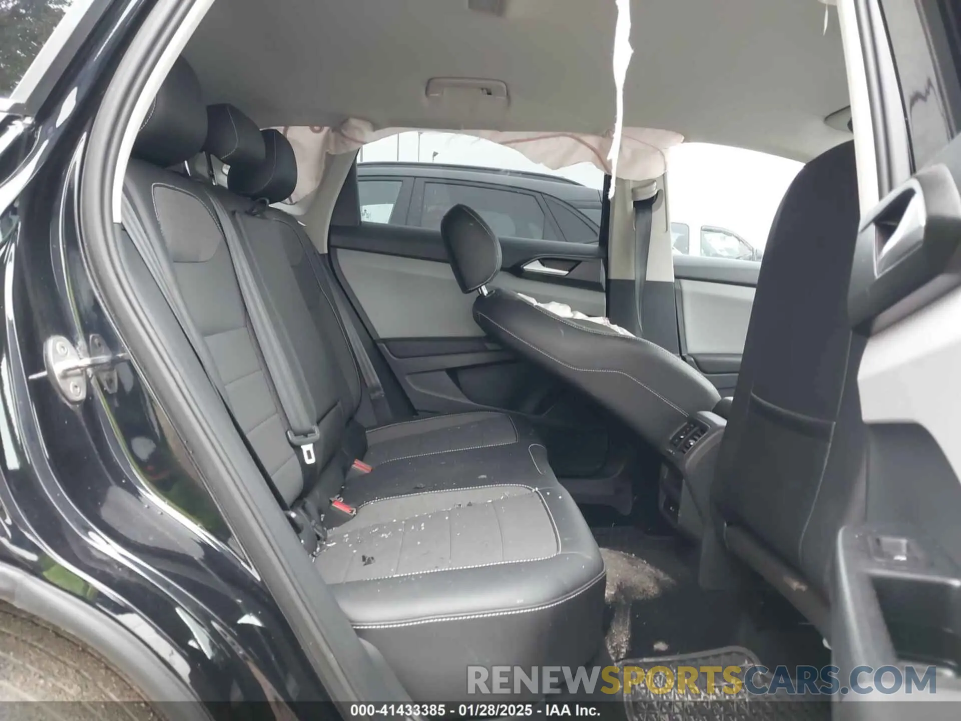 8 fotografías del automóvil dañado 3VVSX7B24PM343530 VOLKSWAGEN TAOS 2023