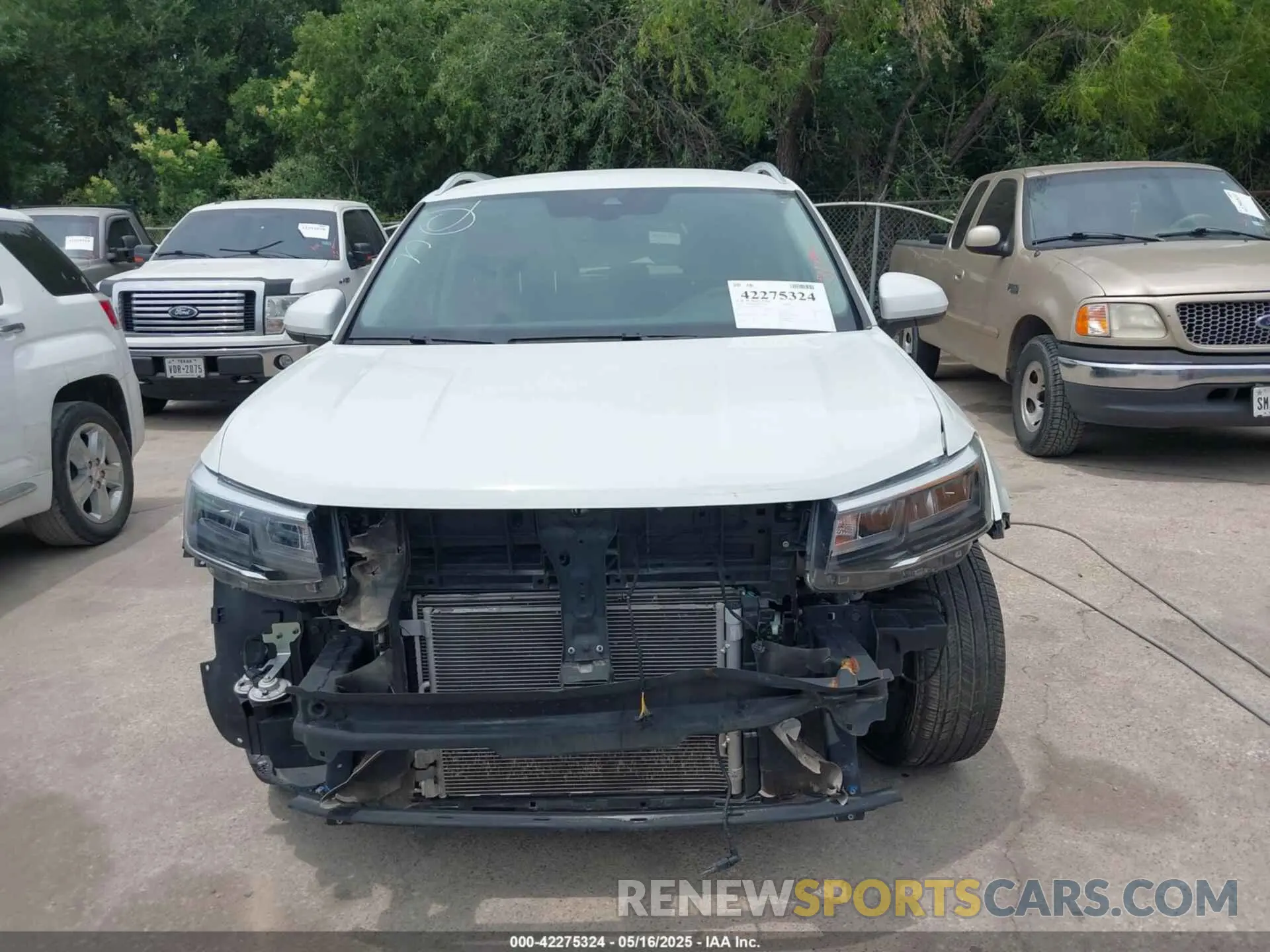 12 fotografías del automóvil dañado 3VVSX7B24PM356228 VOLKSWAGEN TAOS 2023