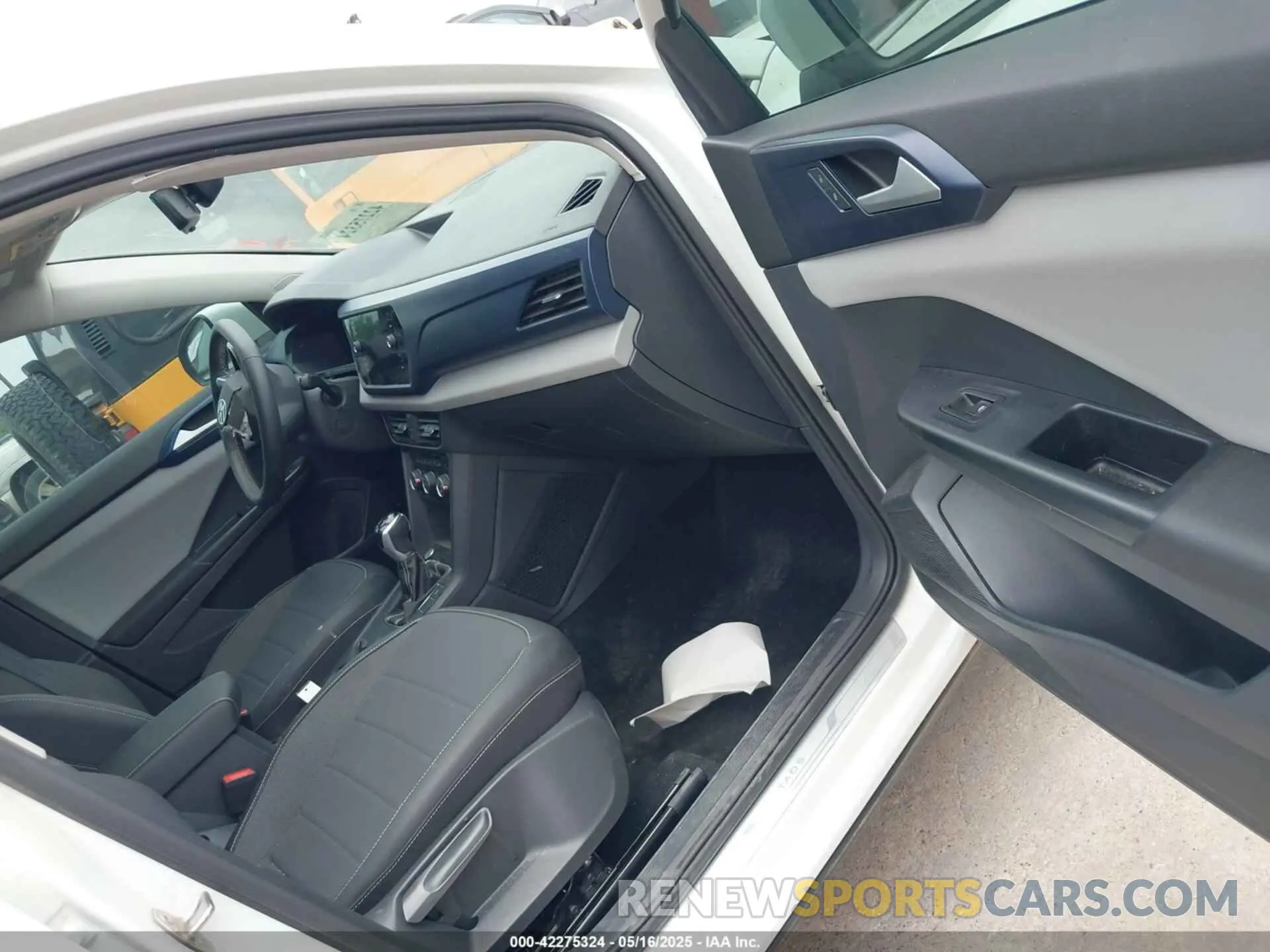 5 fotografías del automóvil dañado 3VVSX7B24PM356228 VOLKSWAGEN TAOS 2023