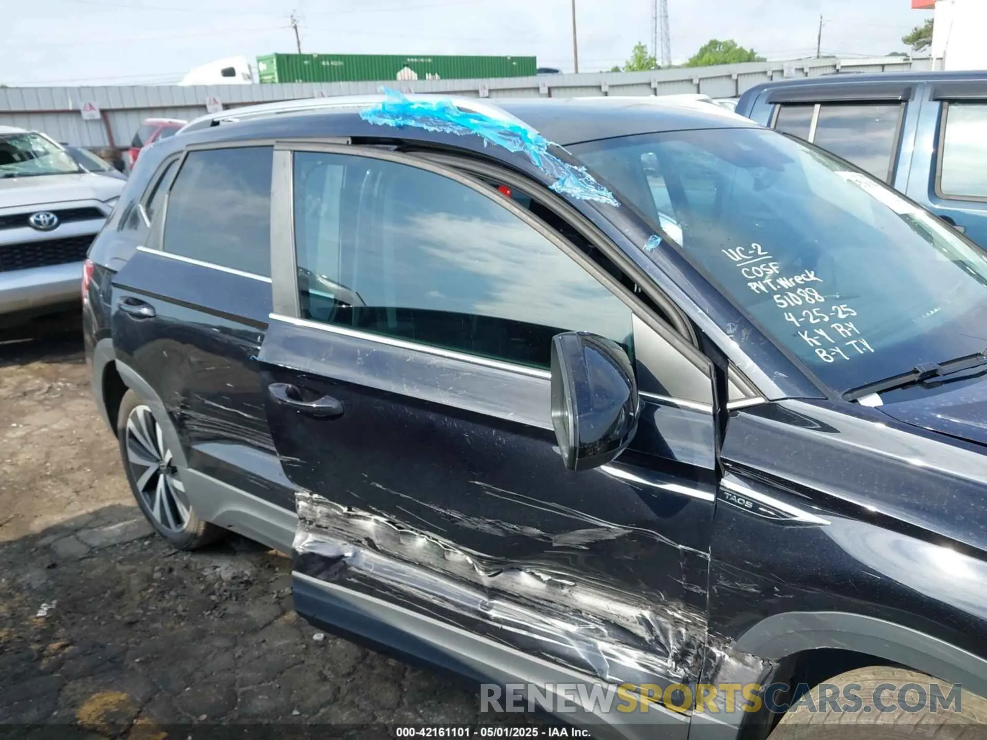 13 fotografías del automóvil dañado 3VVSX7B29PM304772 VOLKSWAGEN TAOS 2023