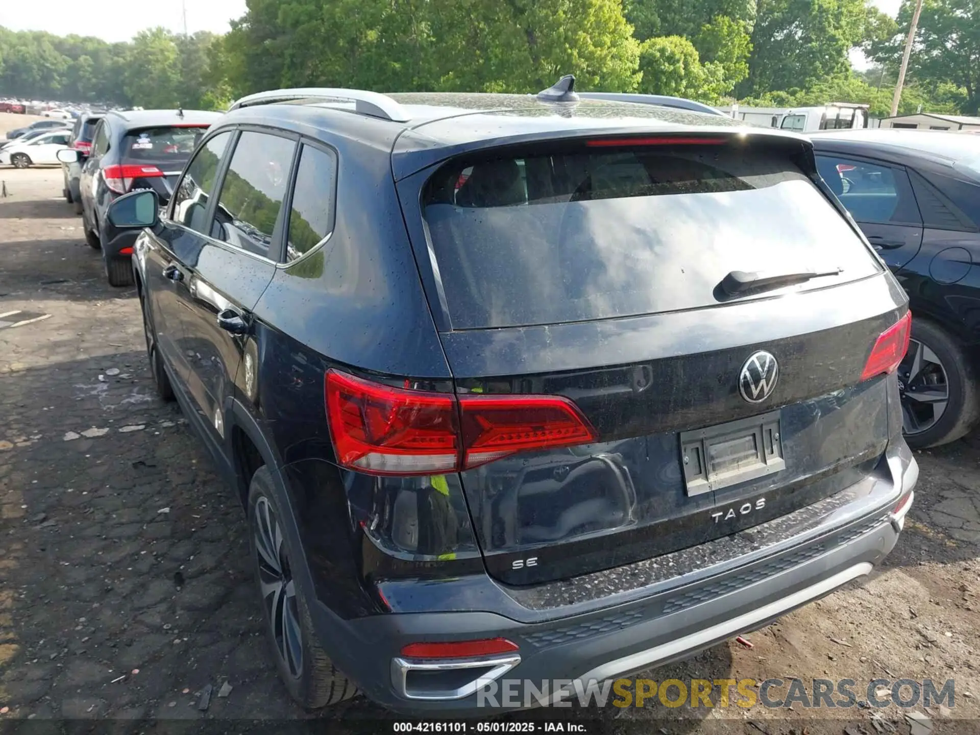 3 fotografías del automóvil dañado 3VVSX7B29PM304772 VOLKSWAGEN TAOS 2023