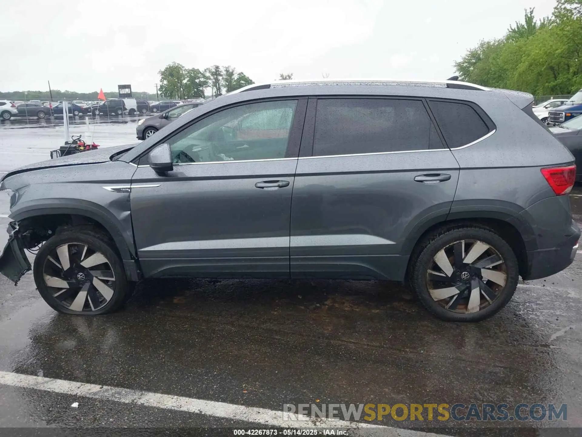 14 fotografías del automóvil dañado 3VV4X7B24RM131268 VOLKSWAGEN TAOS 2024