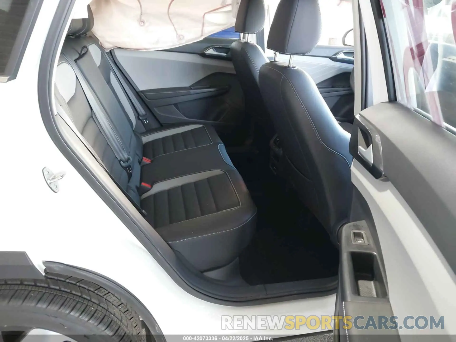 8 fotografías del automóvil dañado 3VV4X7B27RM081773 VOLKSWAGEN TAOS 2024