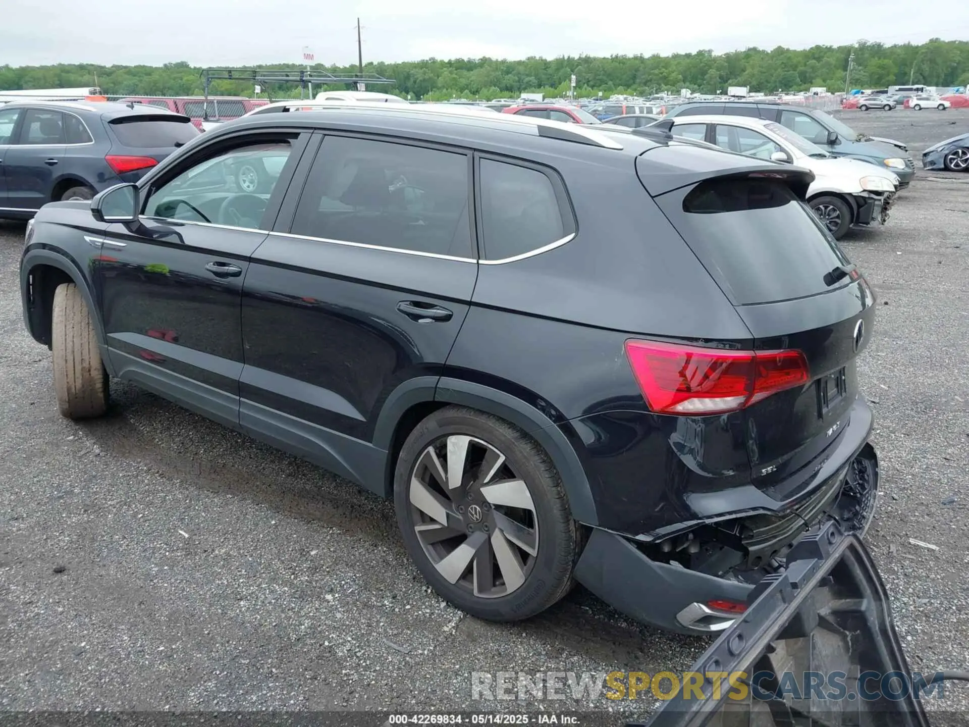 3 fotografías del automóvil dañado 3VV4X7B29RM036589 VOLKSWAGEN TAOS 2024