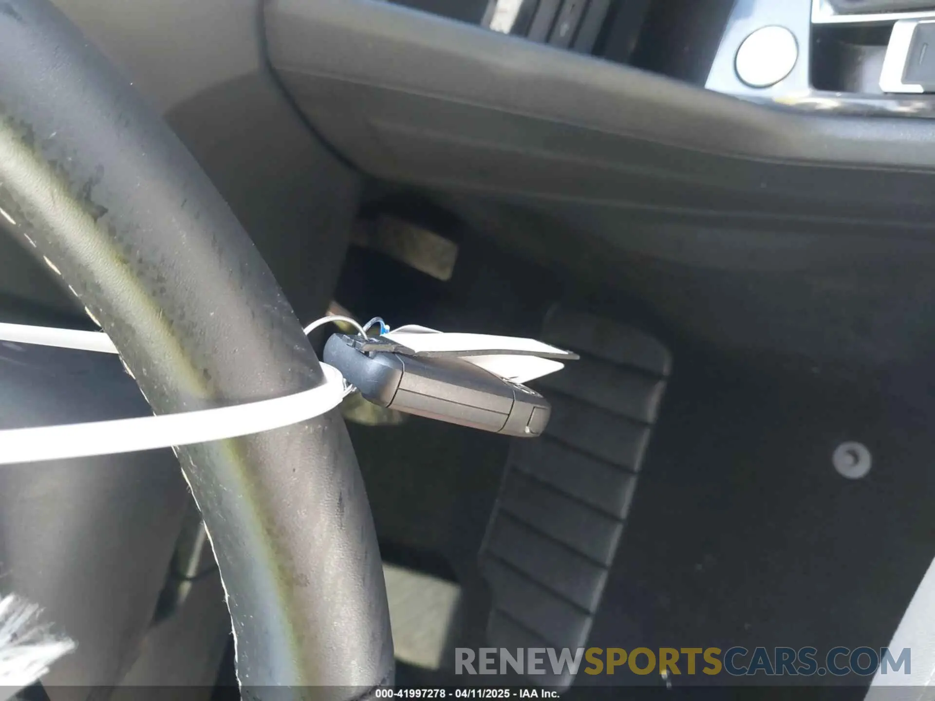 11 fotografías del automóvil dañado 3VV5X7B20RM101513 VOLKSWAGEN TAOS 2024