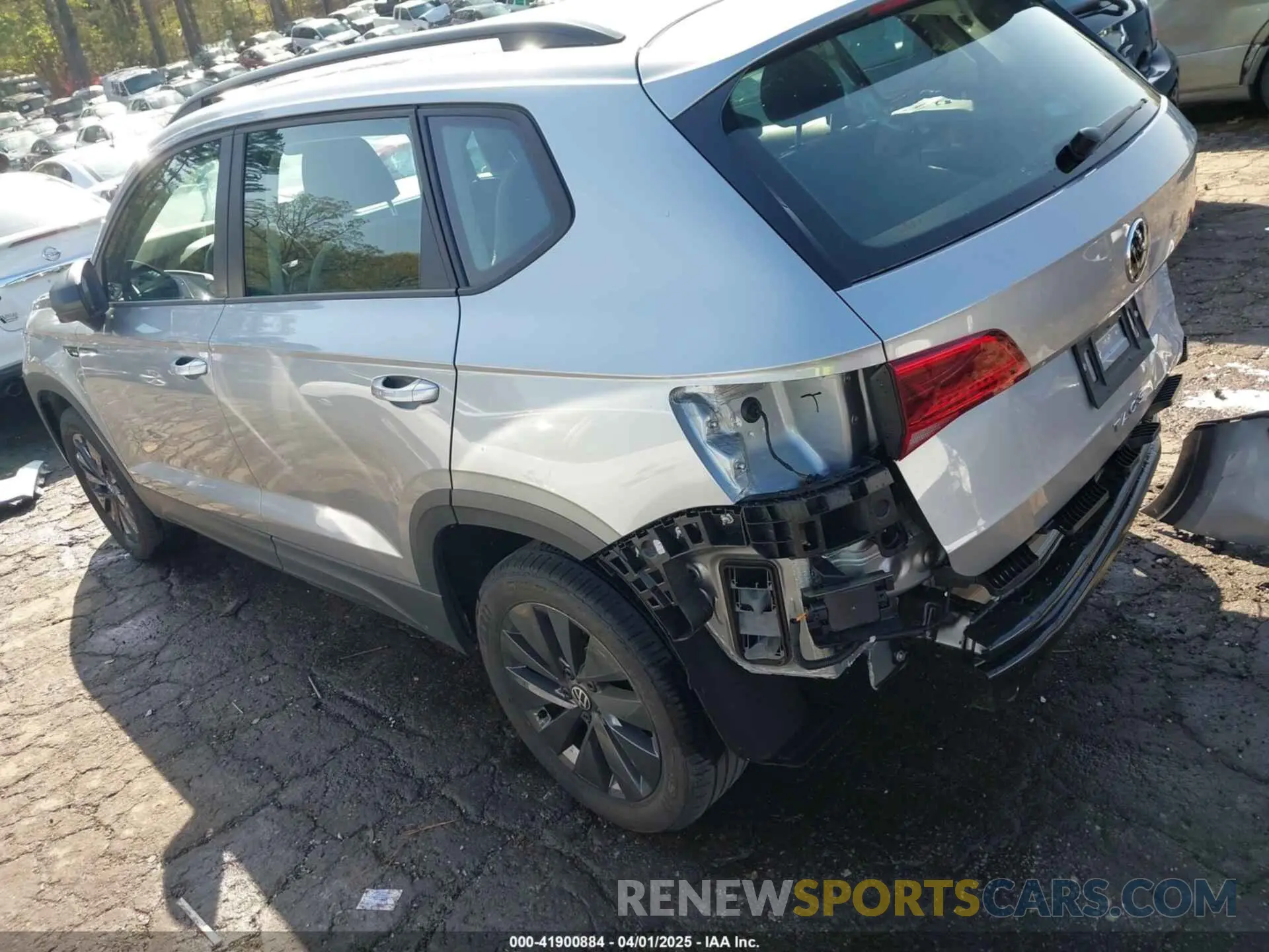 3 fotografías del automóvil dañado 3VV5X7B21RM104209 VOLKSWAGEN TAOS 2024