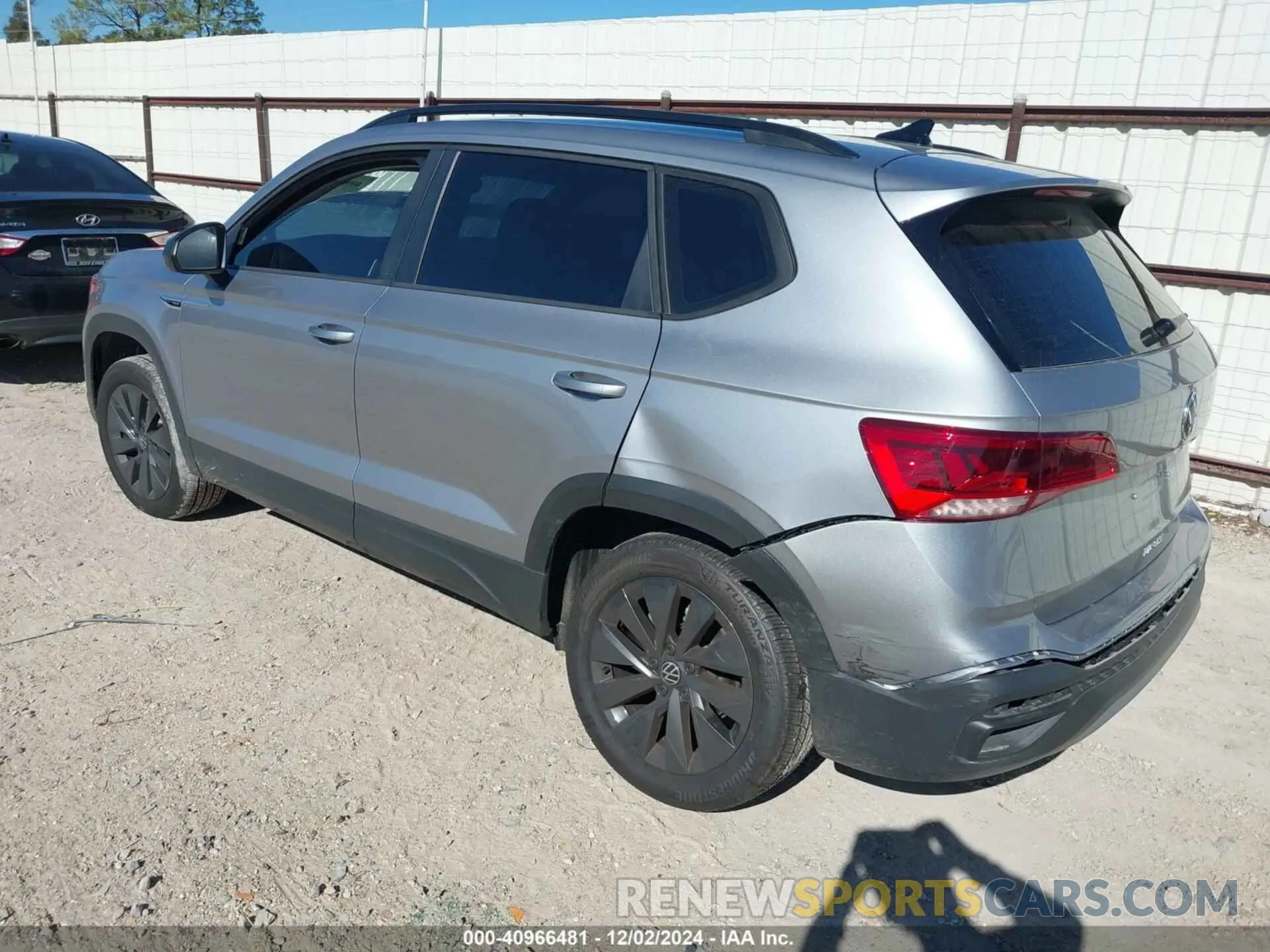 3 fotografías del automóvil dañado 3VV5X7B21RM105084 VOLKSWAGEN TAOS 2024
