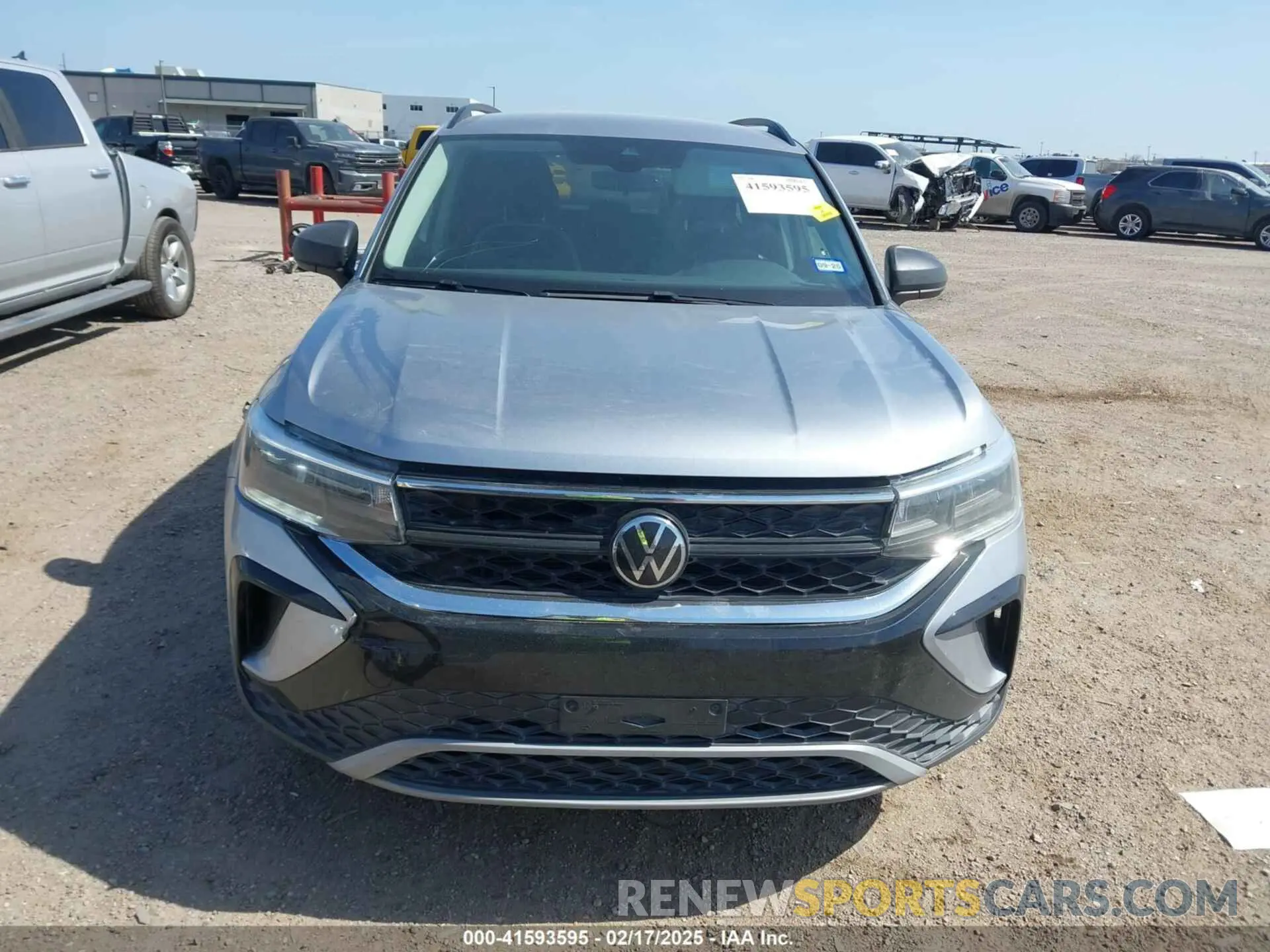 12 fotografías del automóvil dañado 3VV5X7B23RM005844 VOLKSWAGEN TAOS 2024