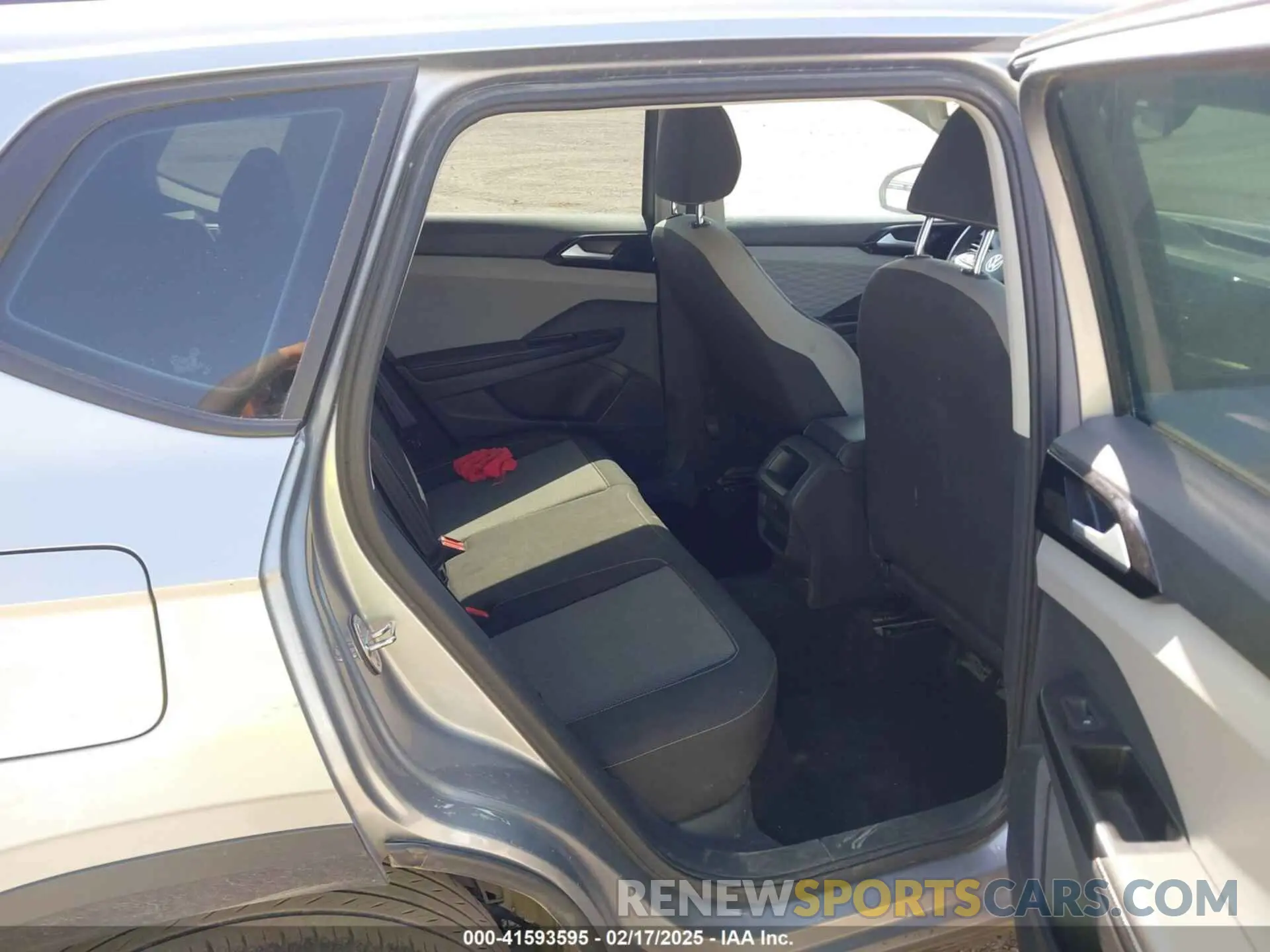 8 fotografías del automóvil dañado 3VV5X7B23RM005844 VOLKSWAGEN TAOS 2024