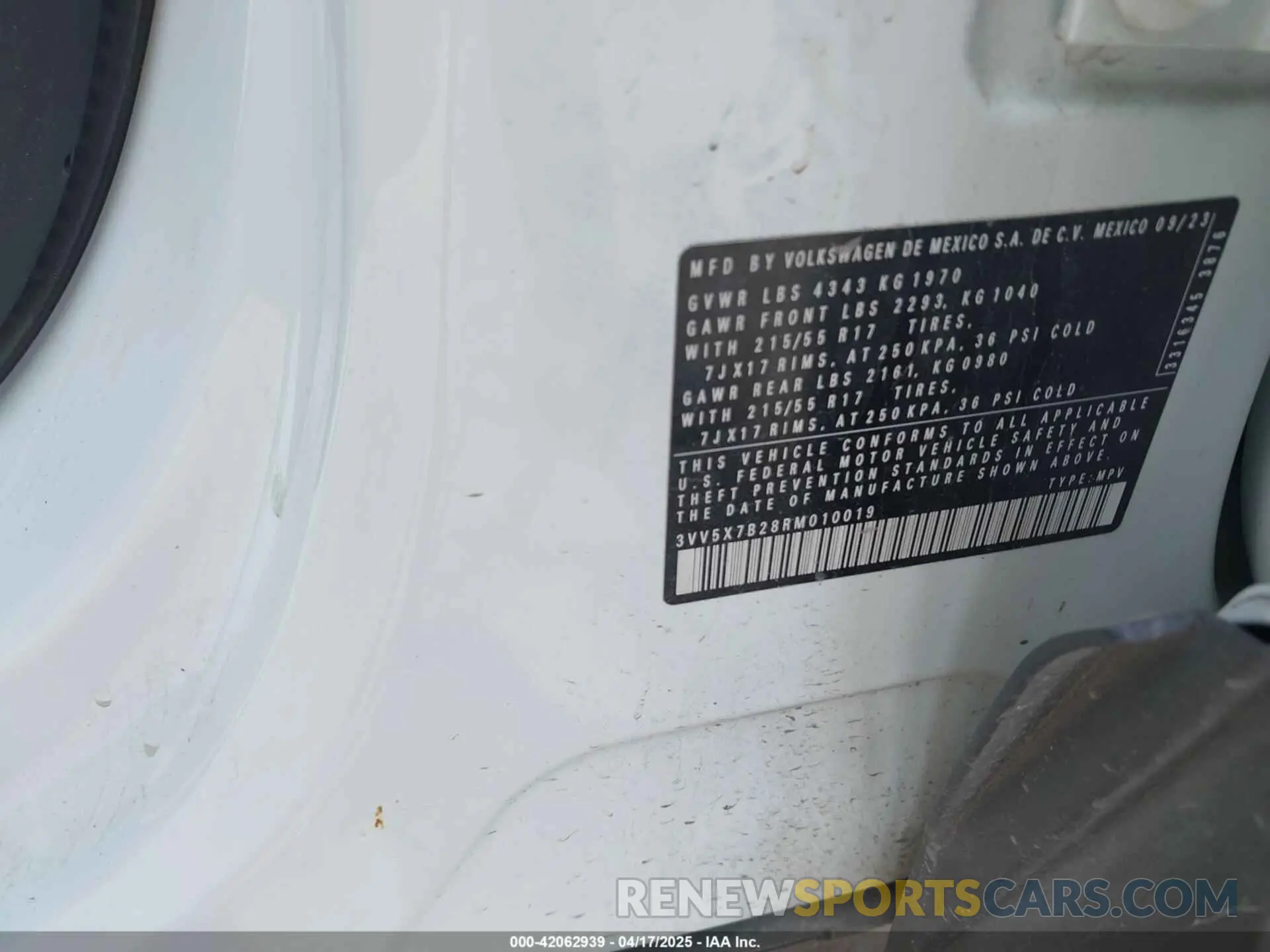 9 fotografías del automóvil dañado 3VV5X7B28RM010019 VOLKSWAGEN TAOS 2024