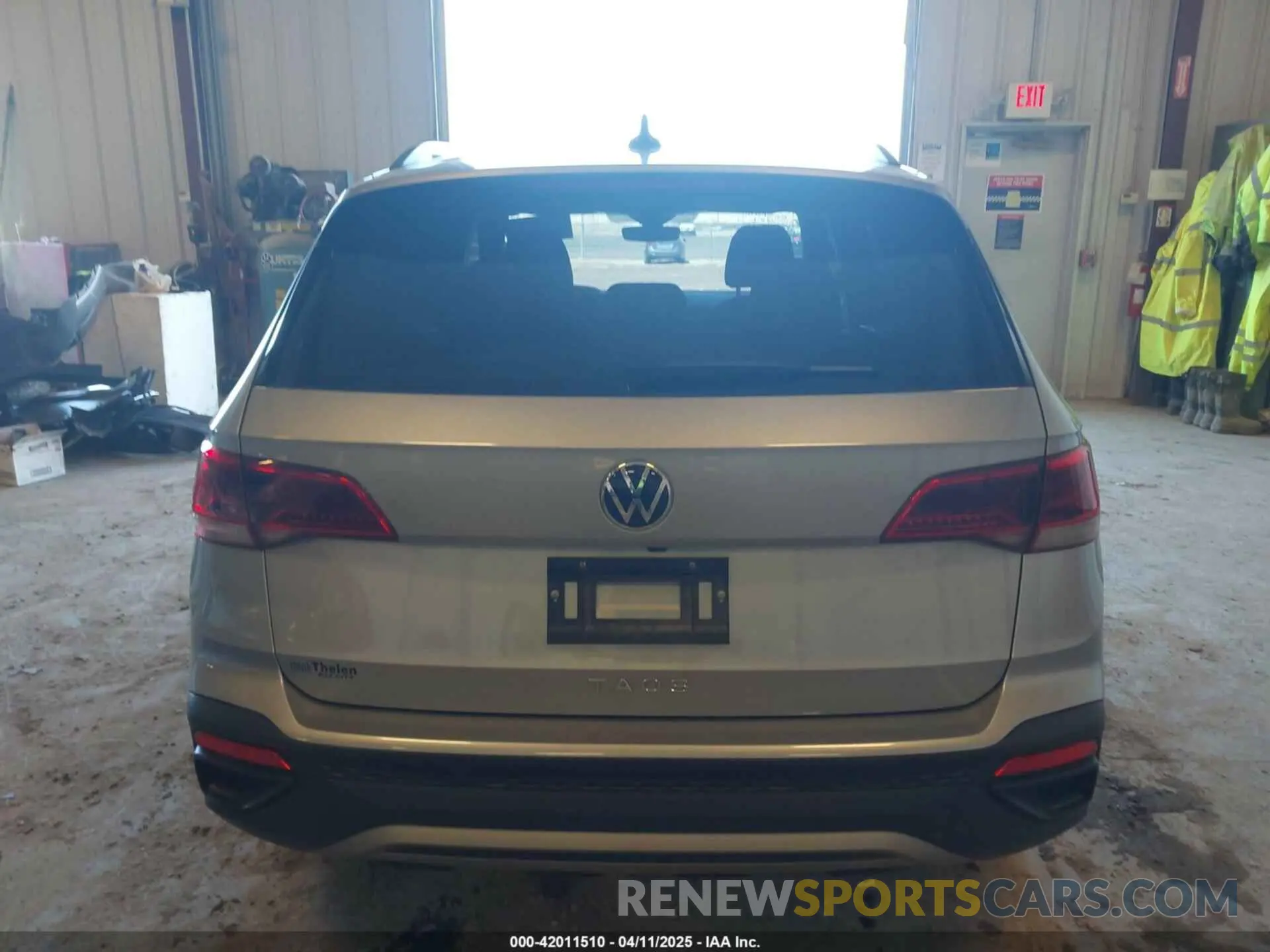 16 fotografías del automóvil dañado 3VV5X7B29RM042736 VOLKSWAGEN TAOS 2024