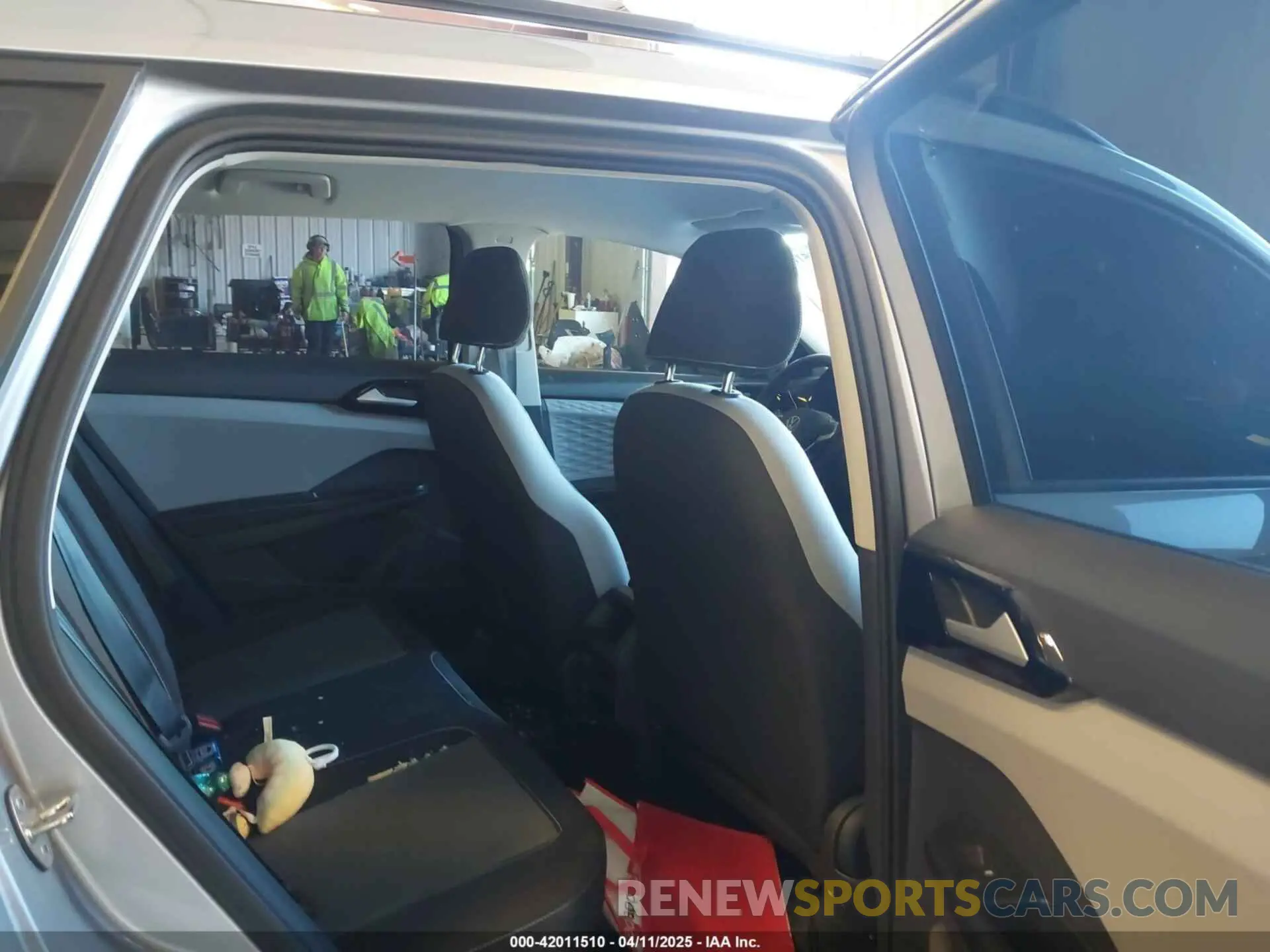 8 fotografías del automóvil dañado 3VV5X7B29RM042736 VOLKSWAGEN TAOS 2024