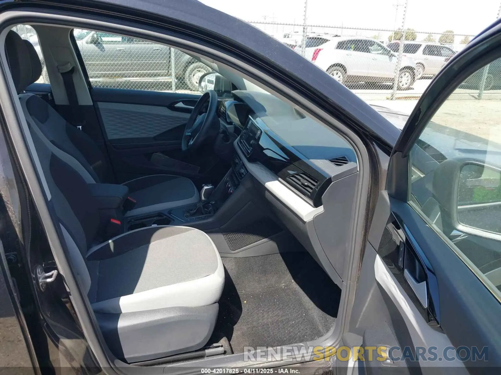 5 fotografías del automóvil dañado 3VV5X7B29RM066308 VOLKSWAGEN TAOS 2024