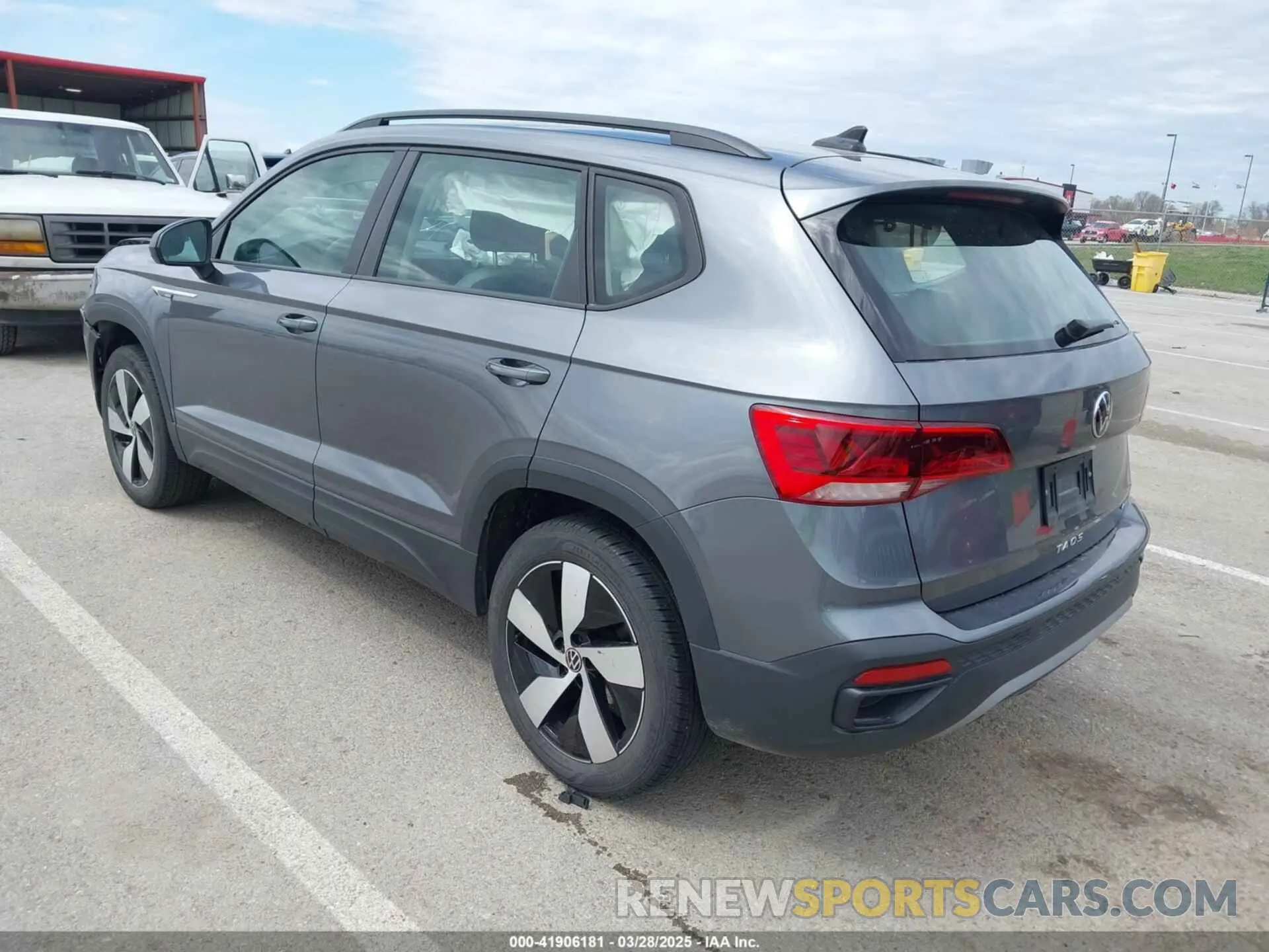 3 fotografías del automóvil dañado 3VV8X7B27RM027178 VOLKSWAGEN TAOS 2024