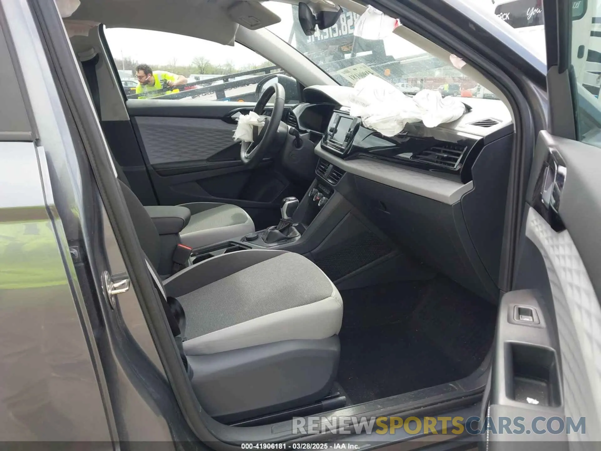 5 fotografías del automóvil dañado 3VV8X7B27RM027178 VOLKSWAGEN TAOS 2024