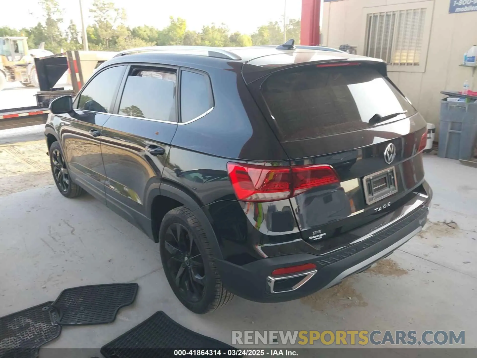 3 fotografías del automóvil dañado 3VVEX7B28RM126837 VOLKSWAGEN TAOS 2024