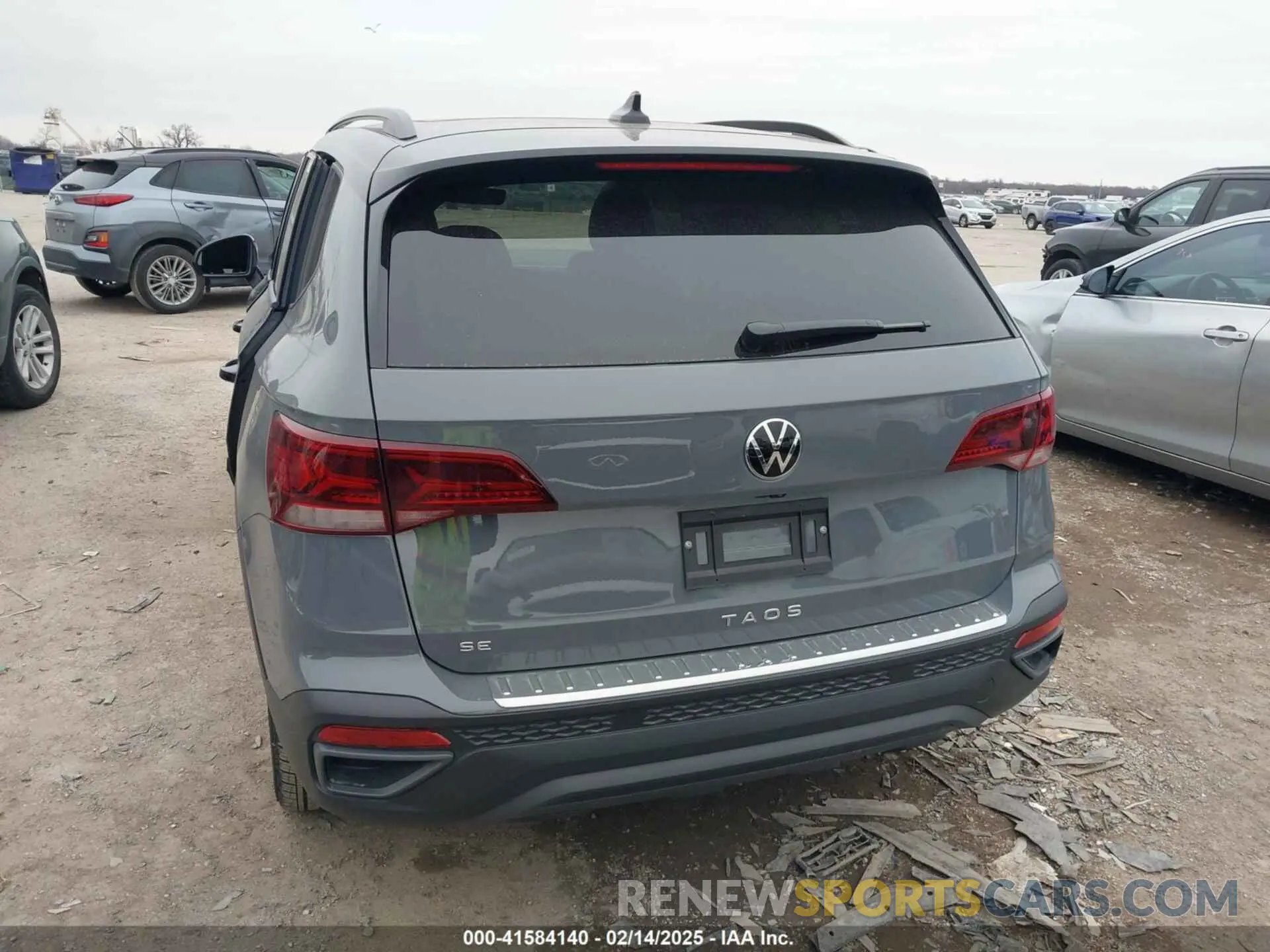 16 fotografías del automóvil dañado 3VVJX7B20RM119573 VOLKSWAGEN TAOS 2024