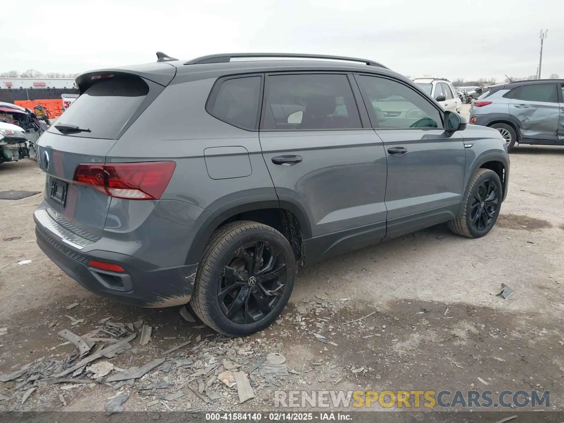 4 fotografías del automóvil dañado 3VVJX7B20RM119573 VOLKSWAGEN TAOS 2024