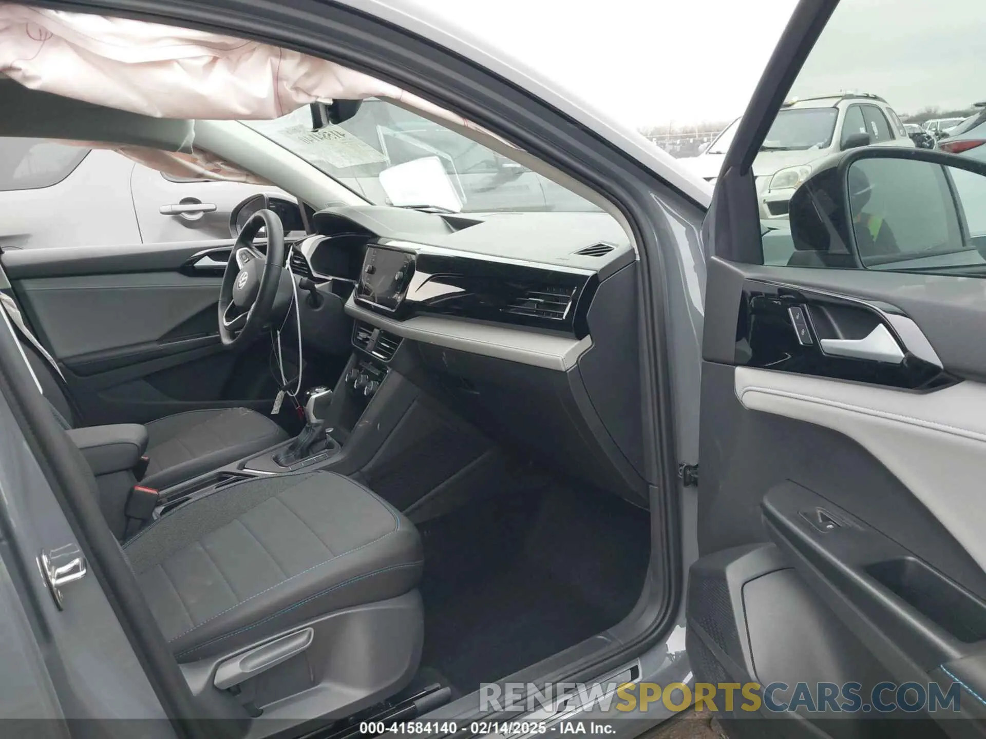 5 fotografías del automóvil dañado 3VVJX7B20RM119573 VOLKSWAGEN TAOS 2024