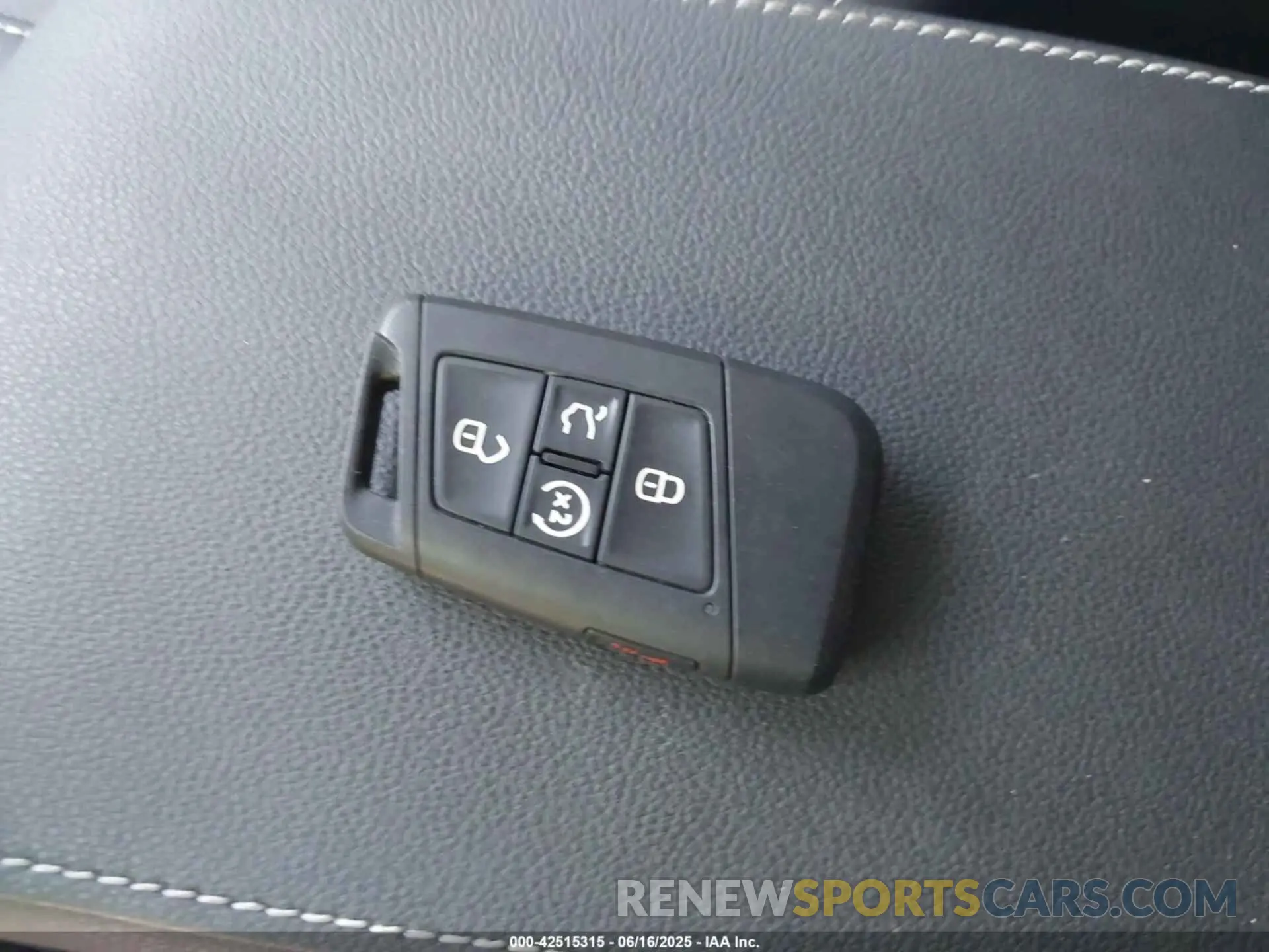 11 fotografías del automóvil dañado 3VVSX7B20RM004282 VOLKSWAGEN TAOS 2024