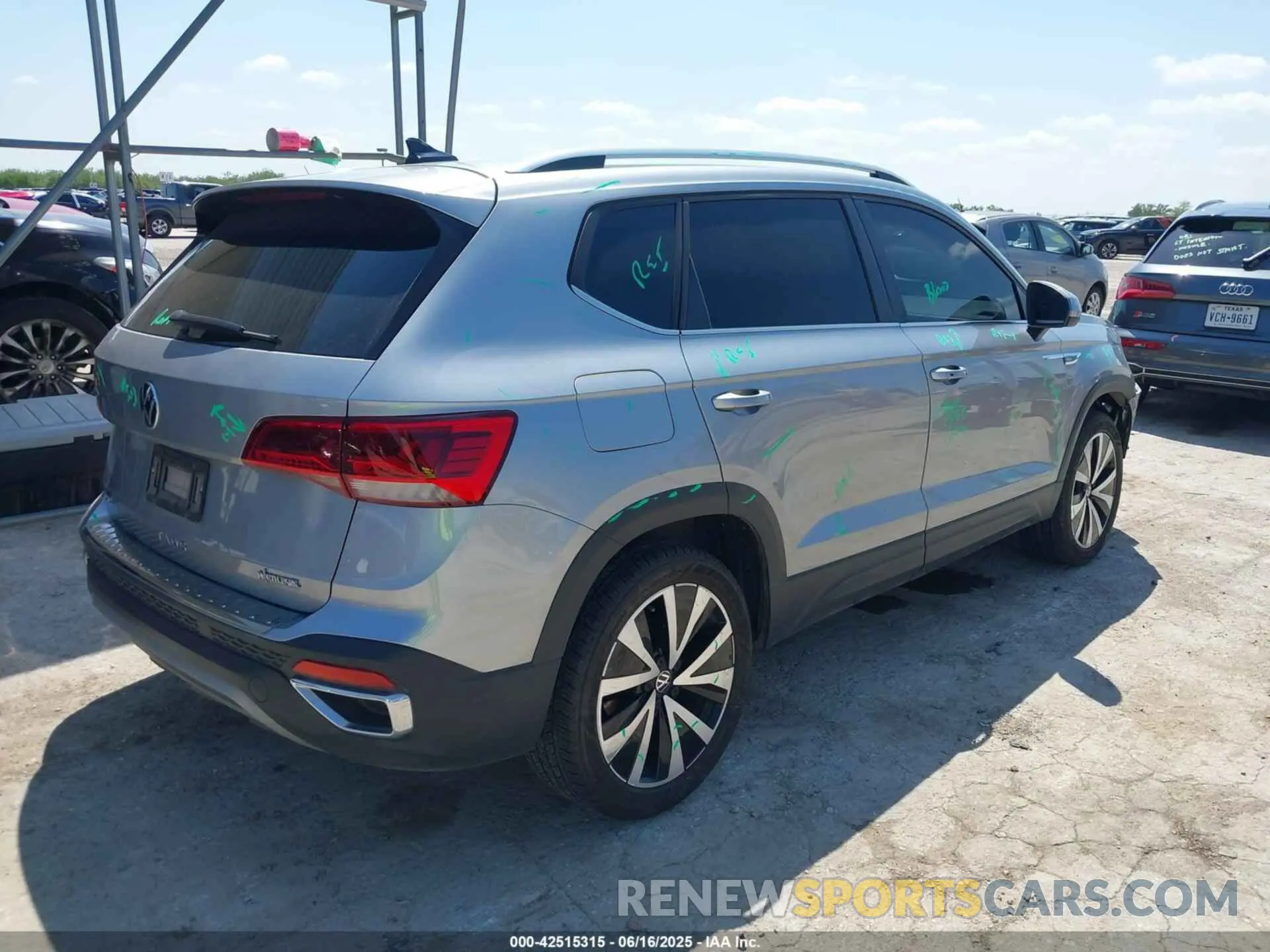 4 fotografías del automóvil dañado 3VVSX7B20RM004282 VOLKSWAGEN TAOS 2024
