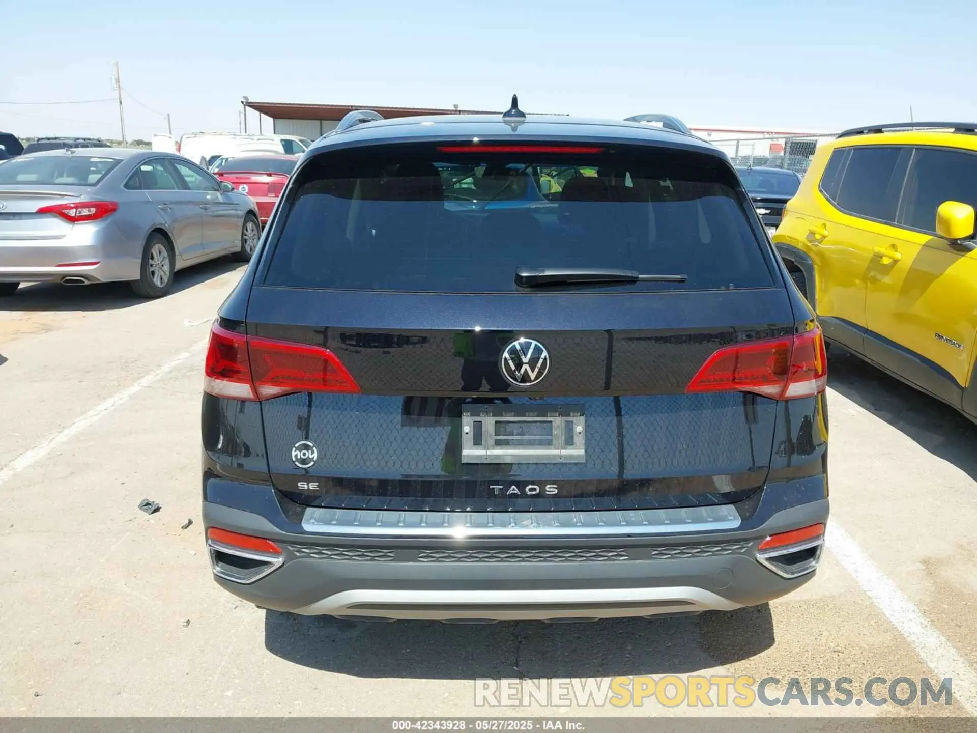 16 fotografías del automóvil dañado 3VVSX7B21RM114063 VOLKSWAGEN TAOS 2024