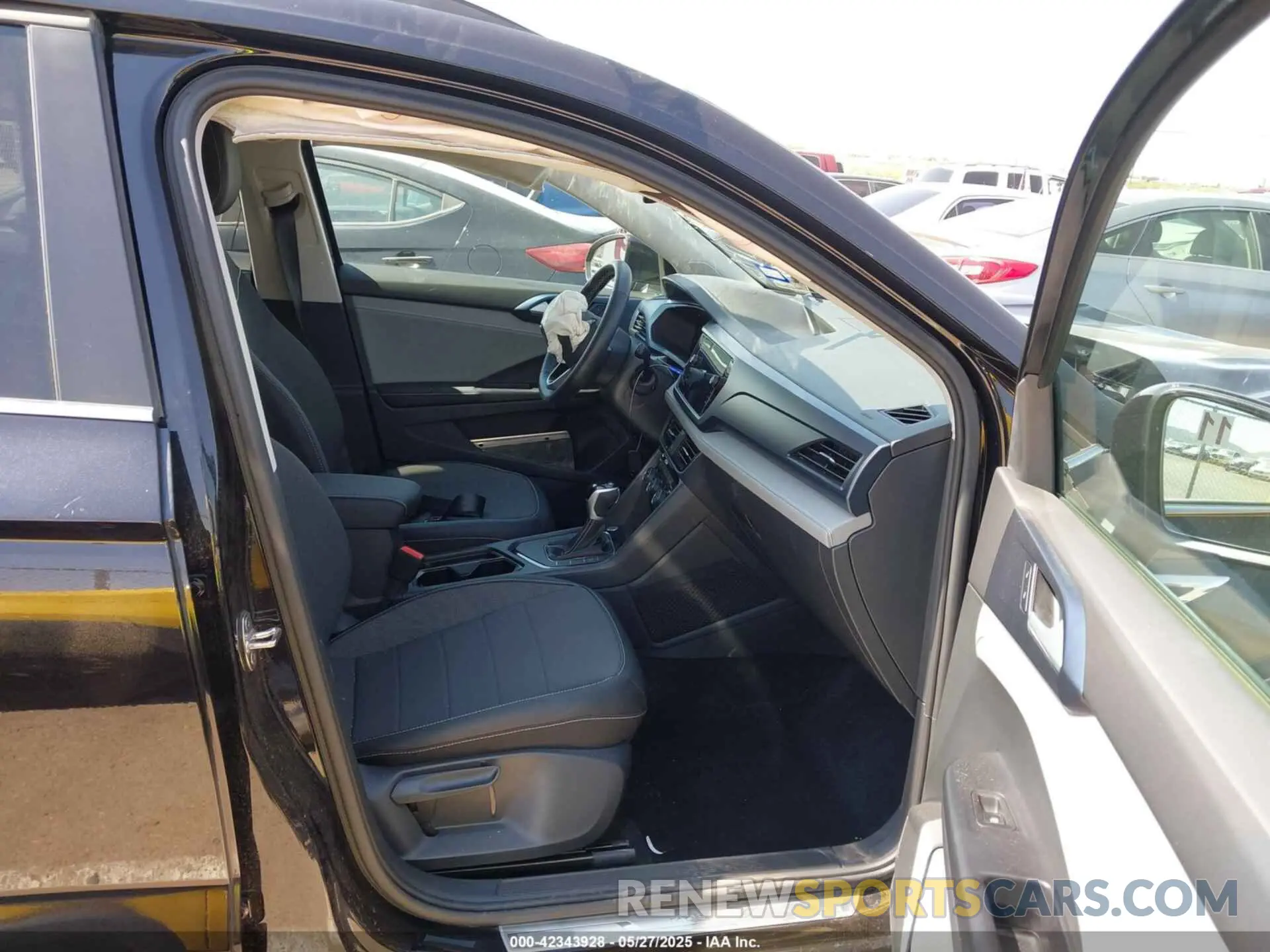 5 fotografías del automóvil dañado 3VVSX7B21RM114063 VOLKSWAGEN TAOS 2024